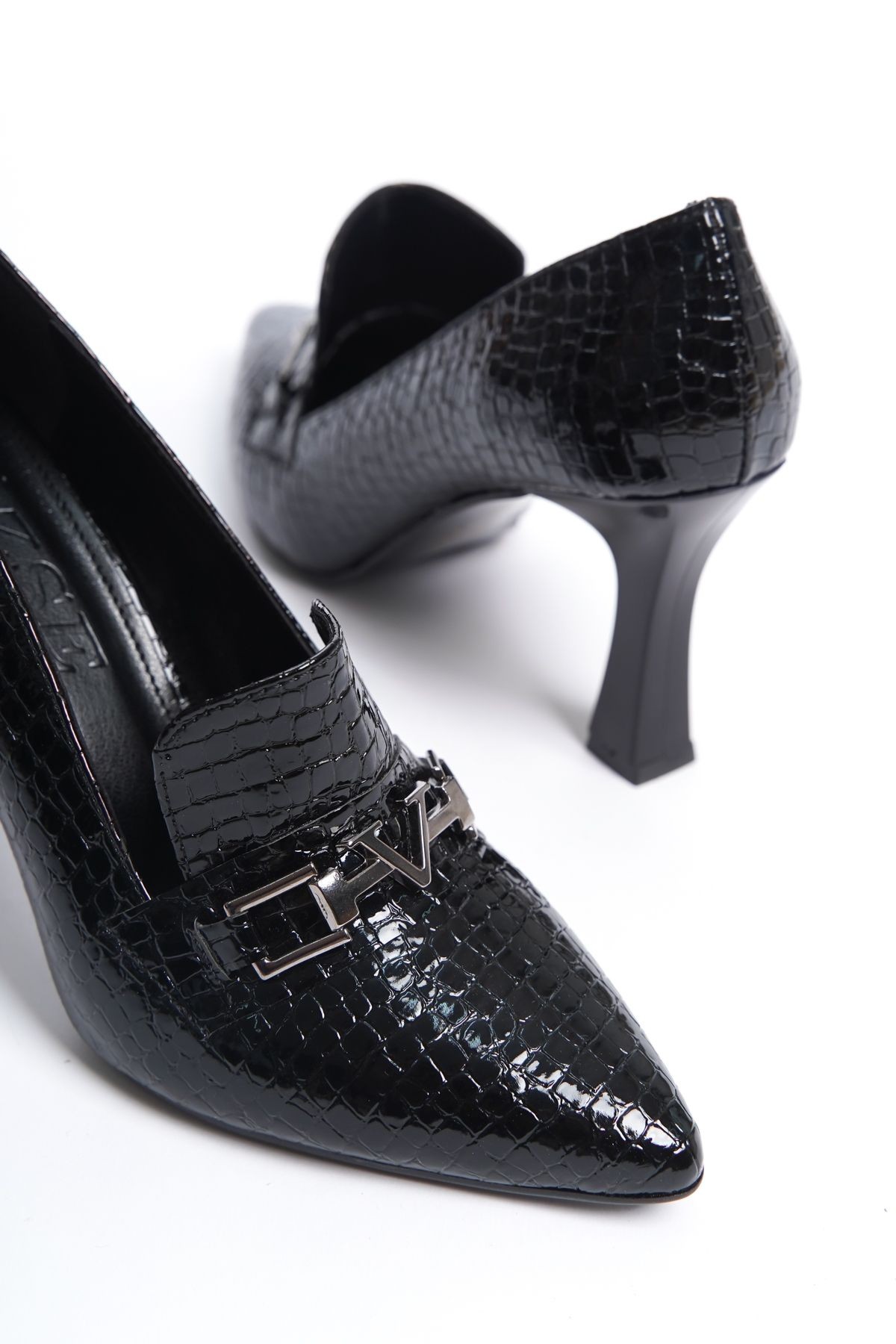 Kadın Topuklu Ayakkabı Toka Detaylı Stiletto