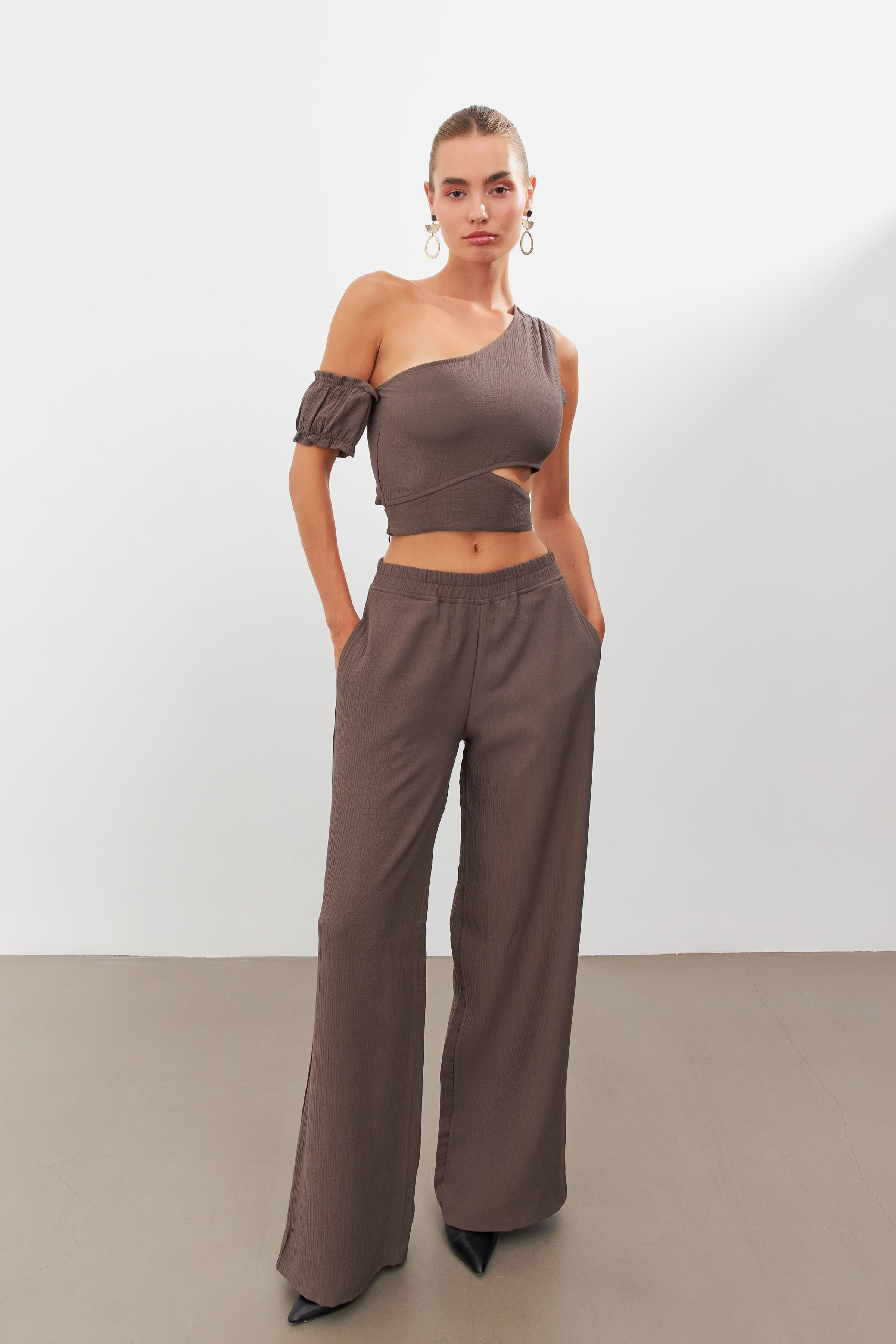 STEFFY- TEXTURED WIDE LEG TROUSERS