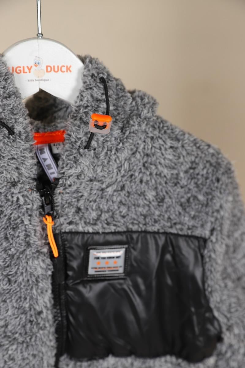 01-05 Yaş Erkek Bebek Gri Renk Kapşonlu Peluş Hırka