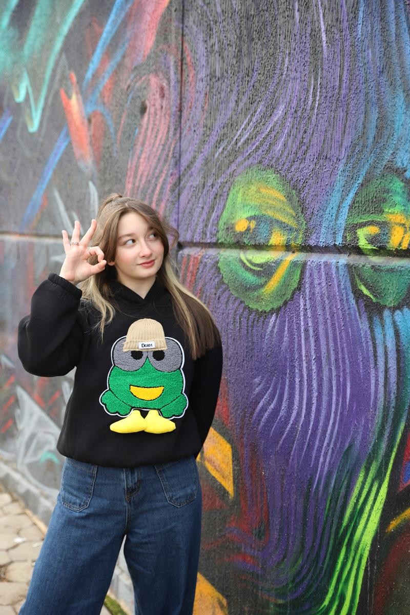 05-14 Yaş Kız Çocuk Siyah Renk Emoji Kapşonlu Sweat