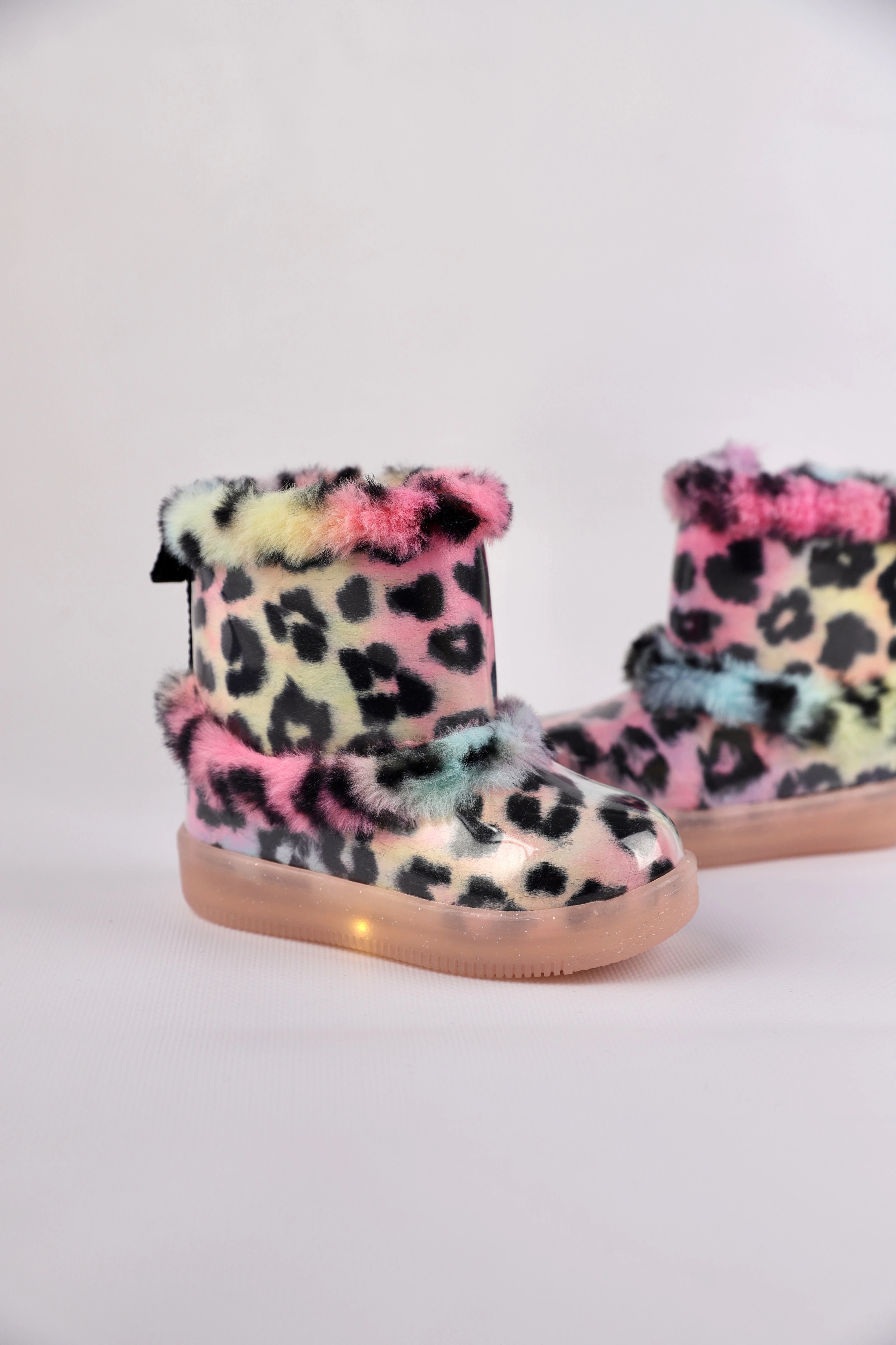 VİCCO PELİ 22-25 NUMARA ARASI IŞIKLI BOT - SİYAH