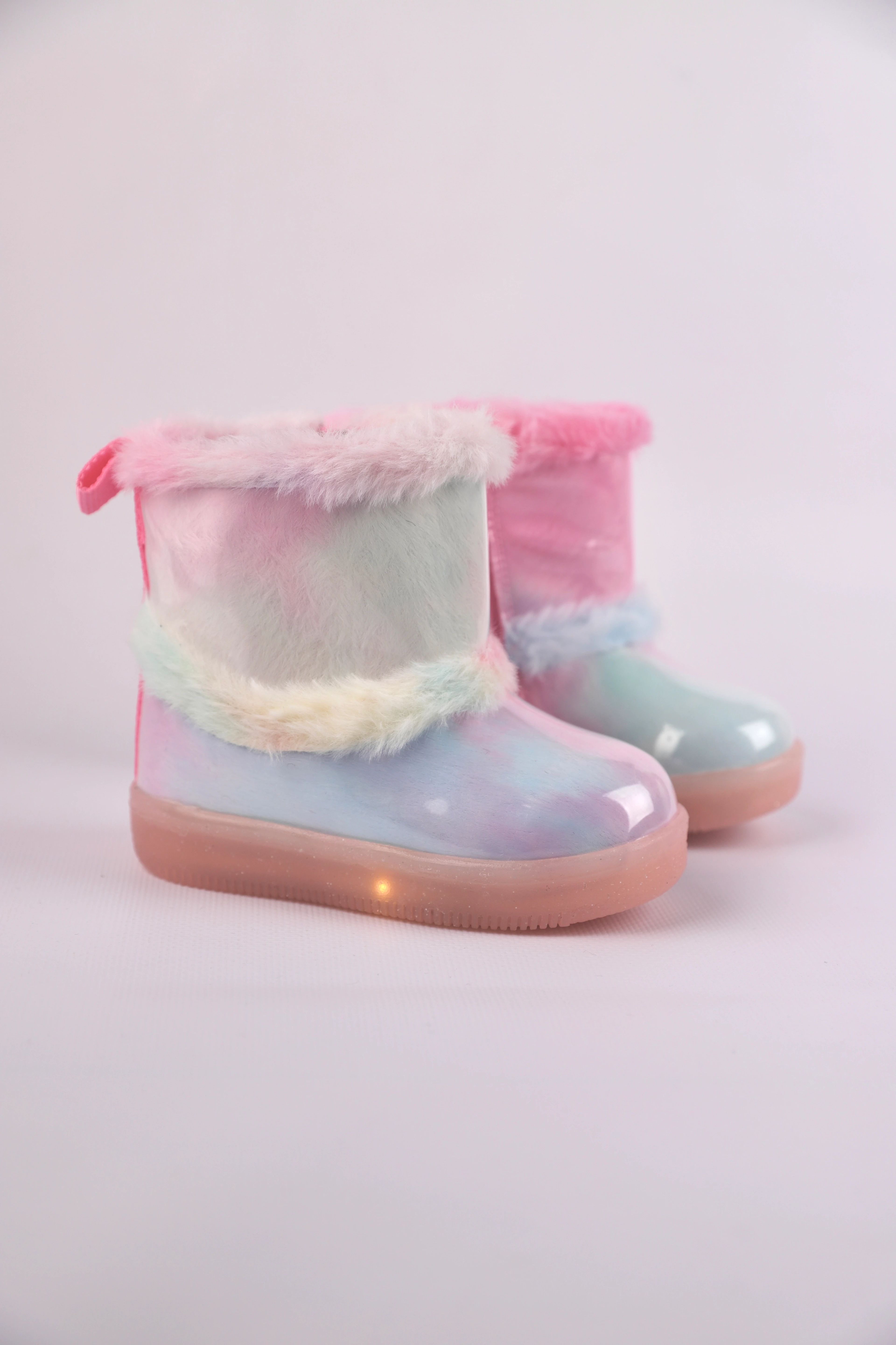 Vicco Peli Işıklı Kürklü Kız Çocuk Bot – Fermuarlı Anatomik Taban | 22-25 Numara