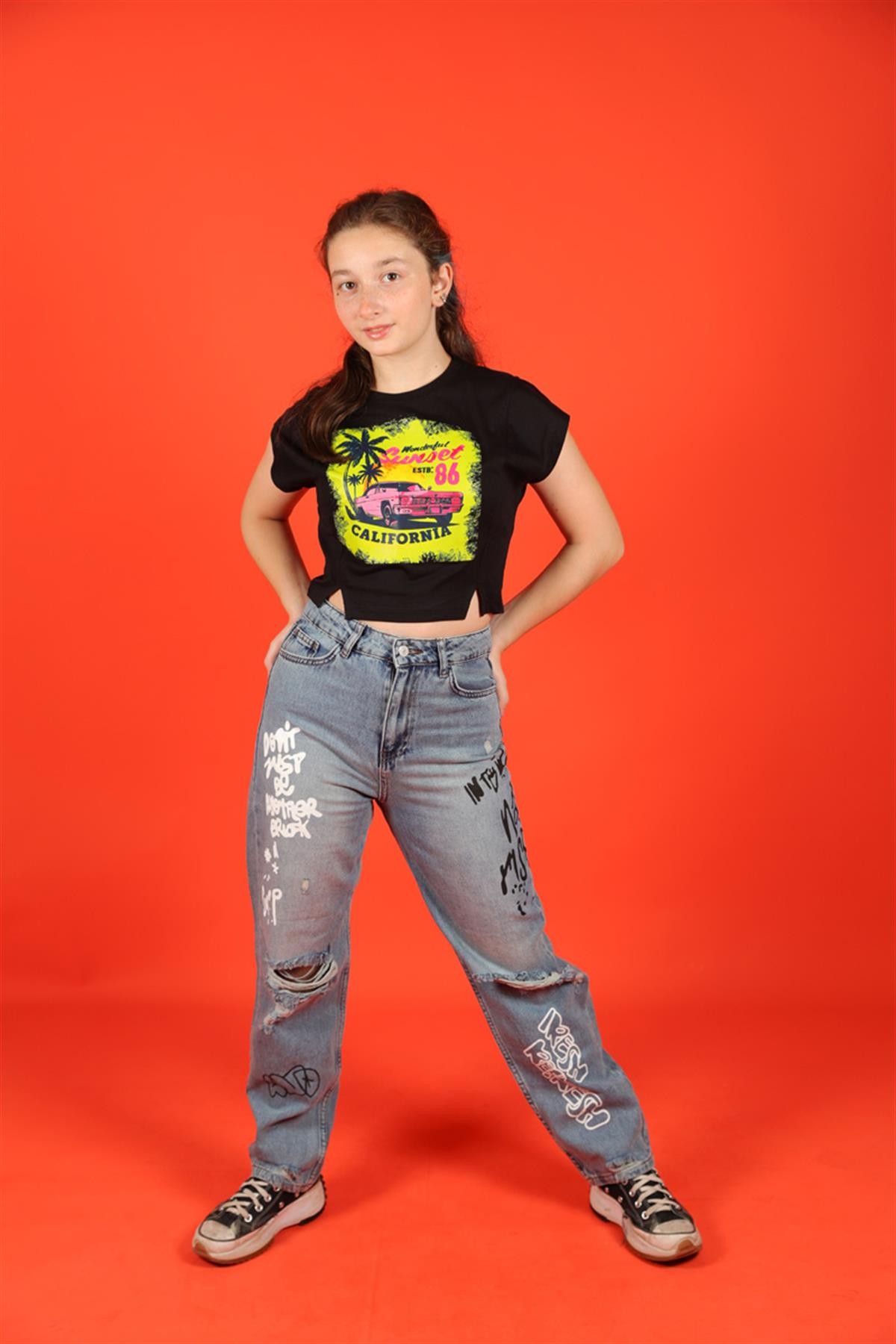 09-14 Yaş Kız Çocuk Siyah Sunset T-shirt