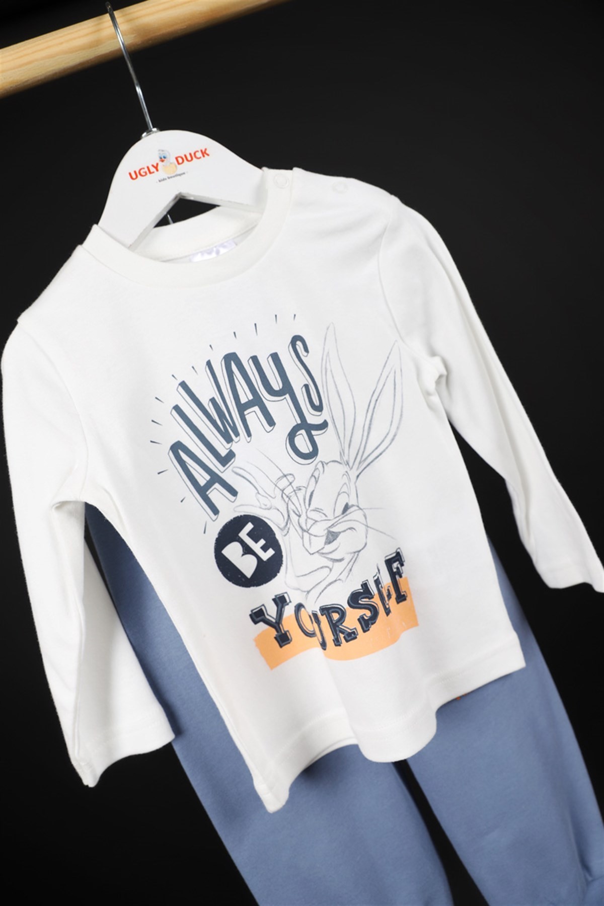 09 - 36 Ay Erkek Bebek Bugs Bunny Lisanslı Pijama Takımı