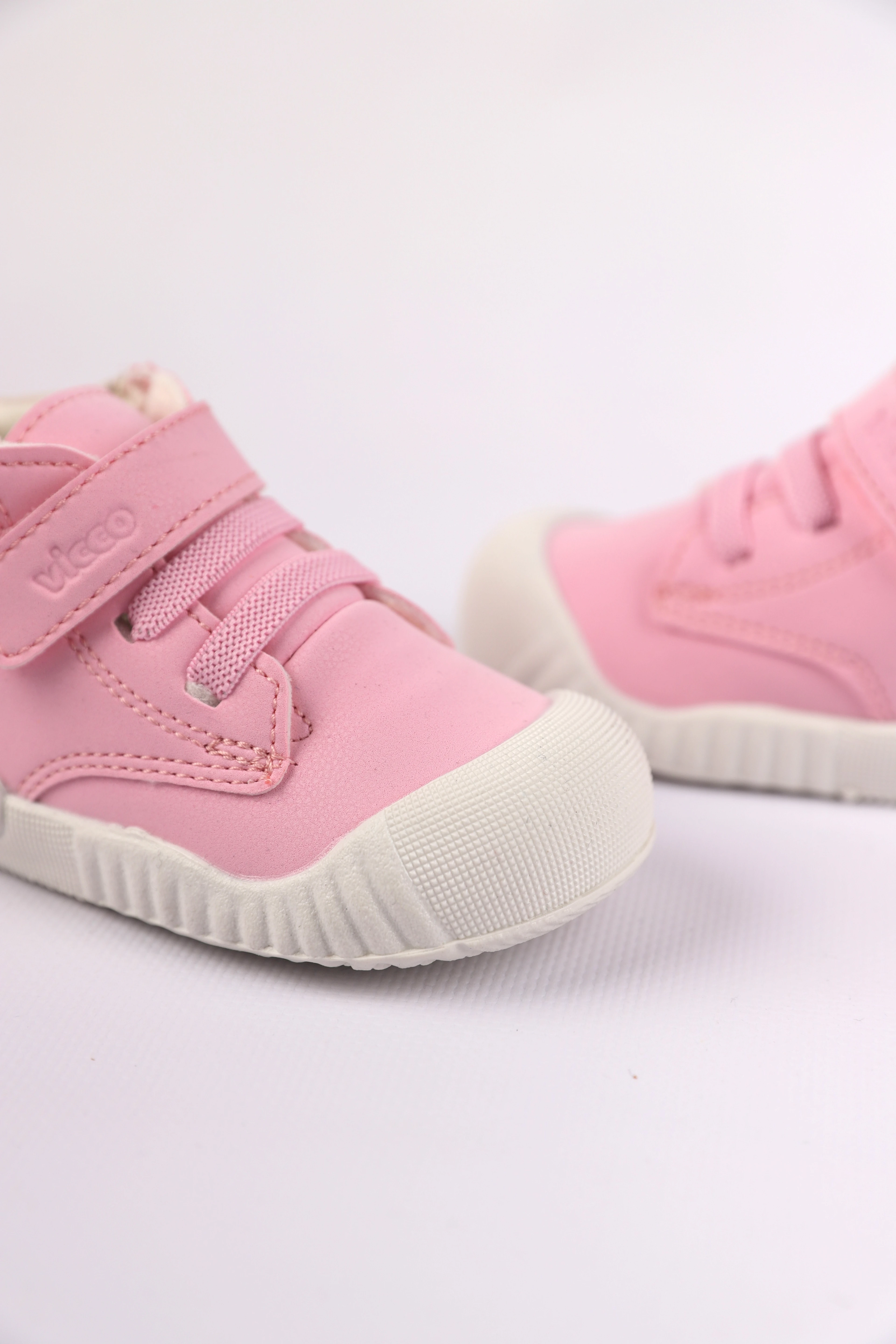 Vicco Paw 19-21 Numara Anatomik Kız Çocuk Pembe Bot – Hafif, Esnek ve Rahat