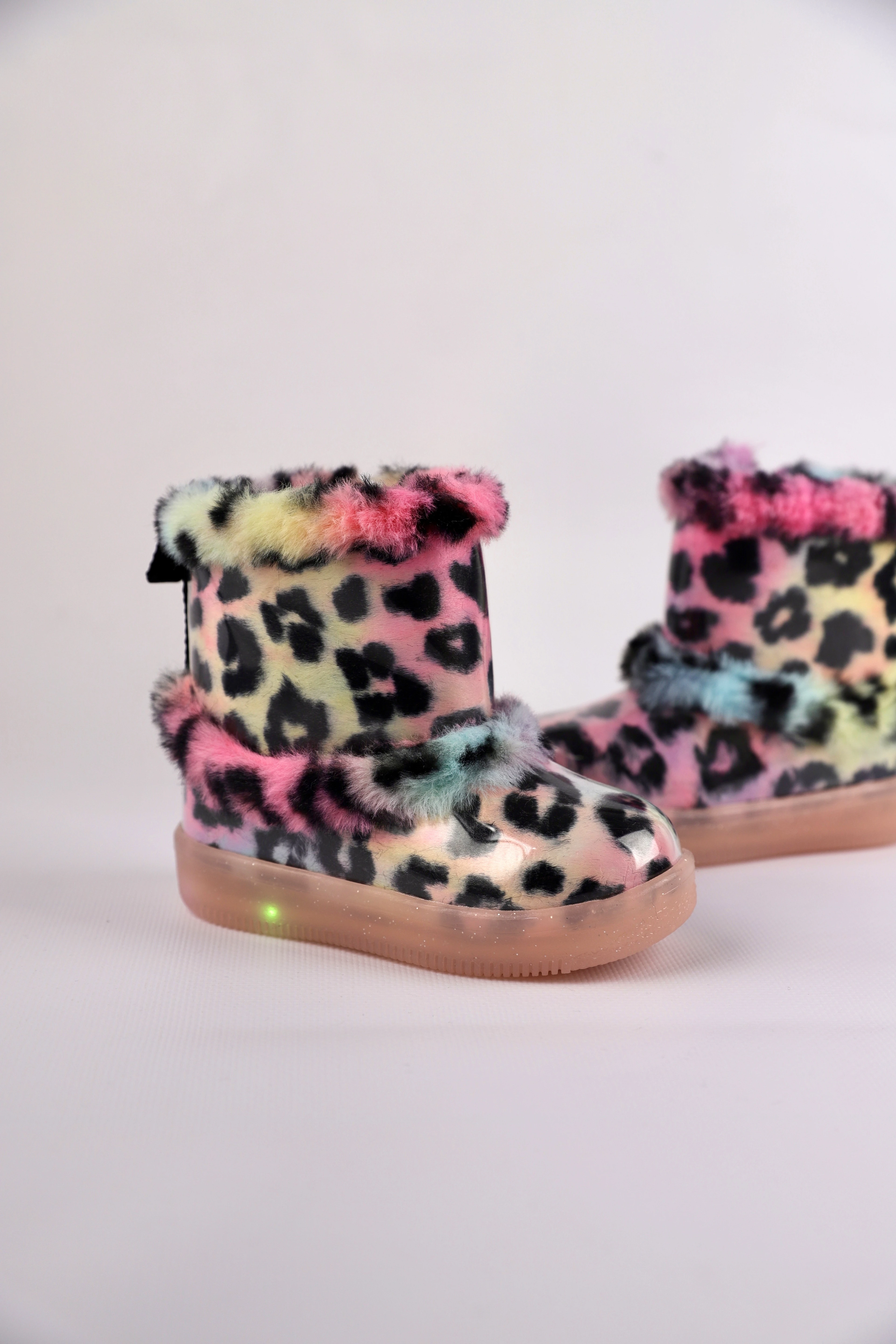 VİCCO PELİ 22-25 NUMARA ARASI IŞIKLI BOT - SİYAH