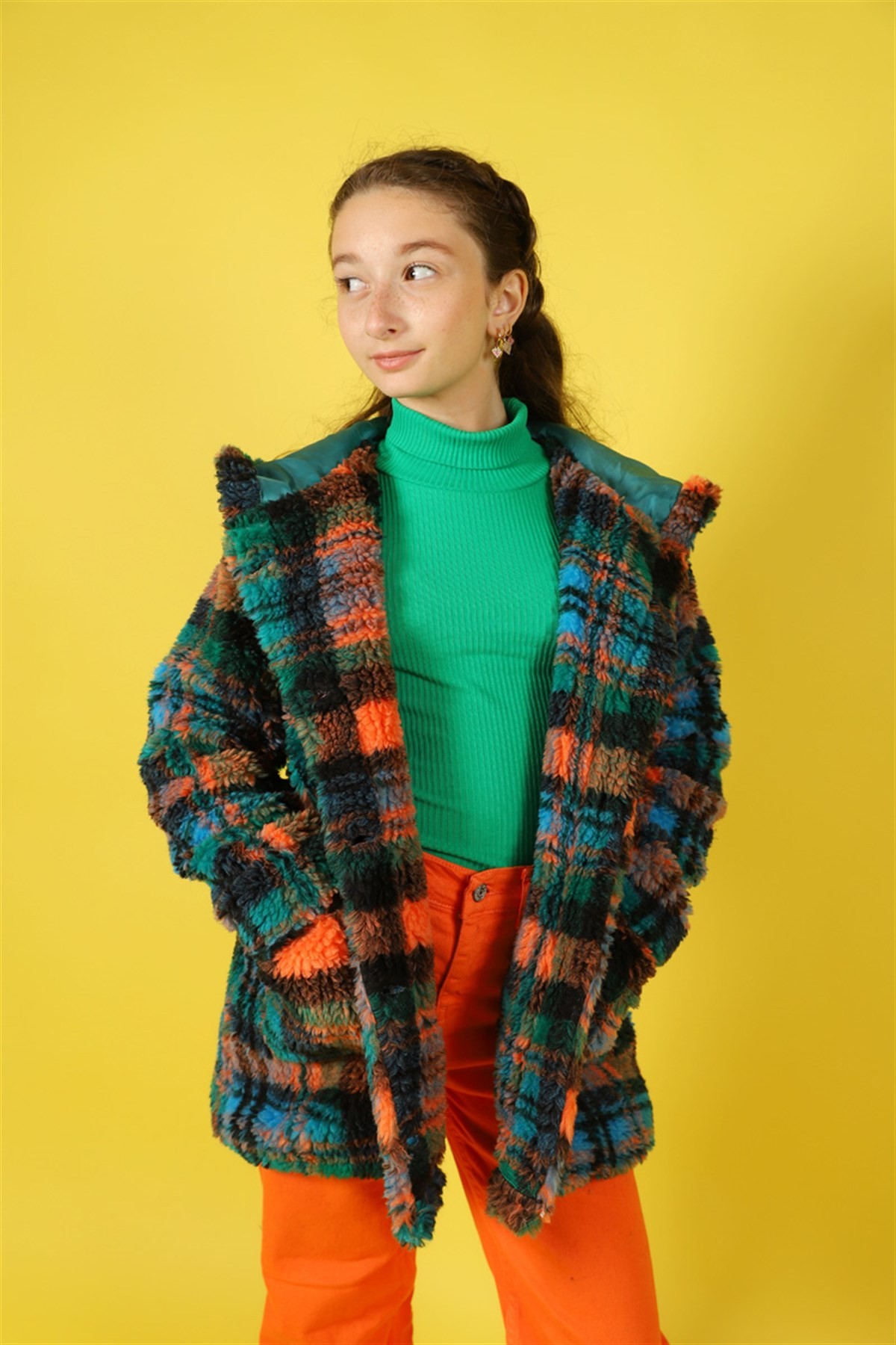05-14 Yaş Kaşkorse Balıkçı Yaka Kız Çocuk Yeşil Sweat