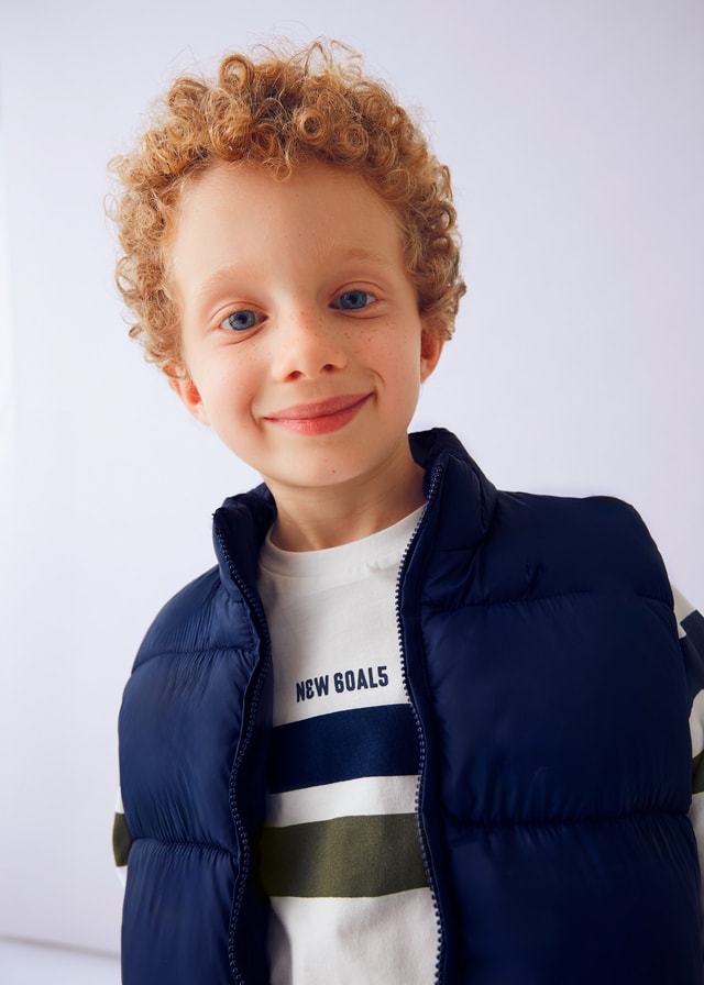 Mayoral 4-10 Yaş Erkek Çocuk Takımı | Beyaz Bisiklet Yaka T-Shirt, Lacivert Şişme Yelek, Yeşil Eşofman Altı