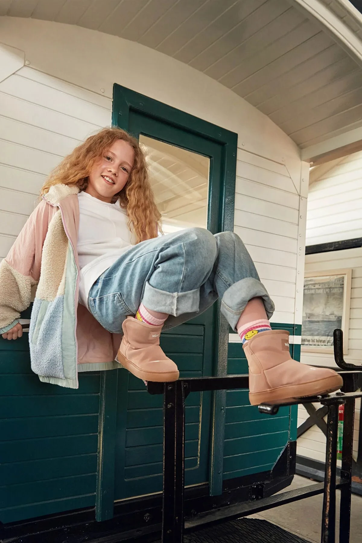 Vicco Pak Cırtlı Camel Çocuk Botu – Tam Kürklü İç Taban (31–37 Numara)