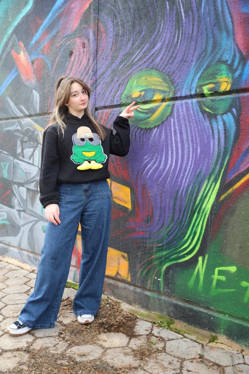 05-14 Yaş Kız Çocuk Siyah Renk Emoji Kapşonlu Sweat