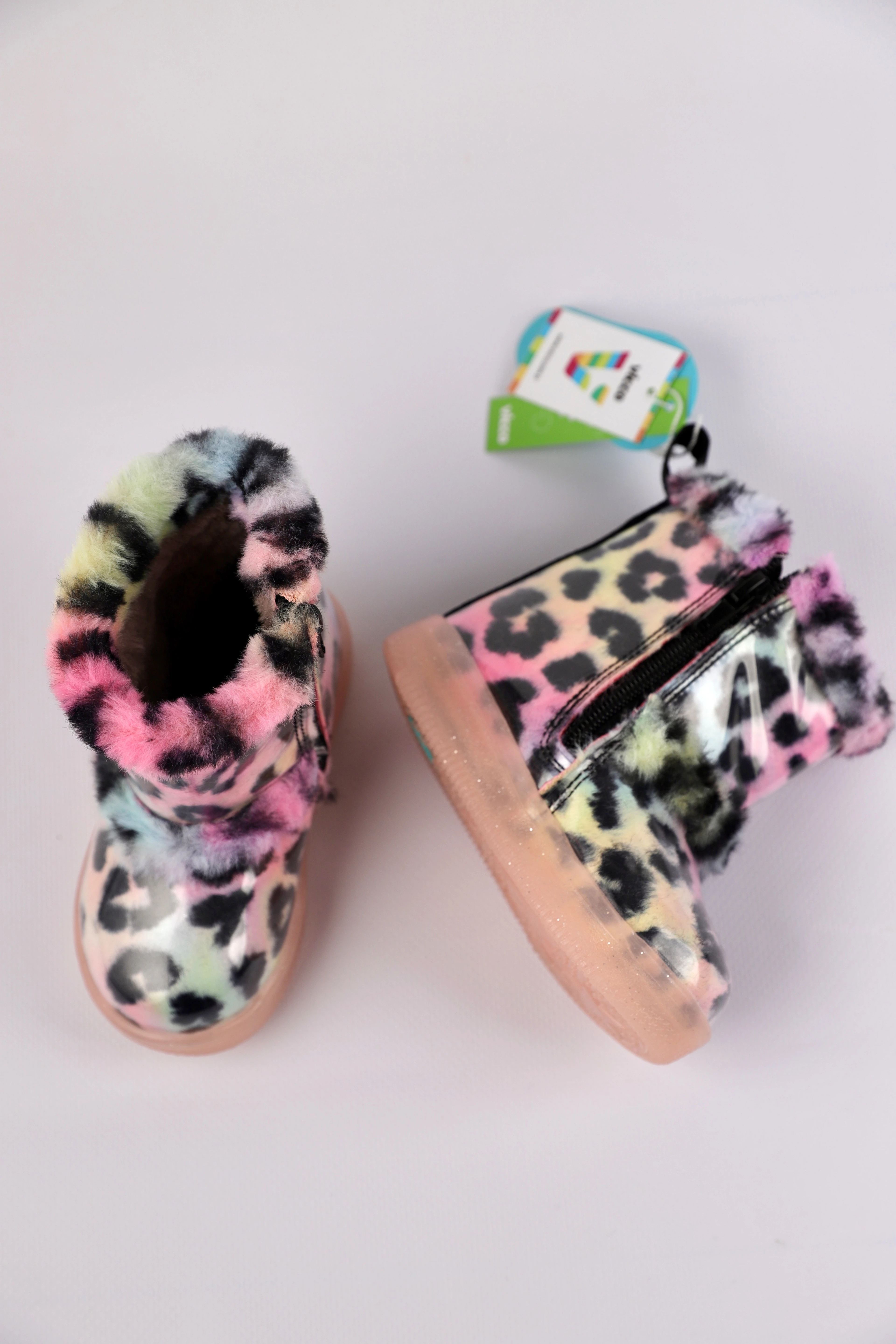 VİCCO PELİ 22-25 NUMARA ARASI IŞIKLI BOT - SİYAH