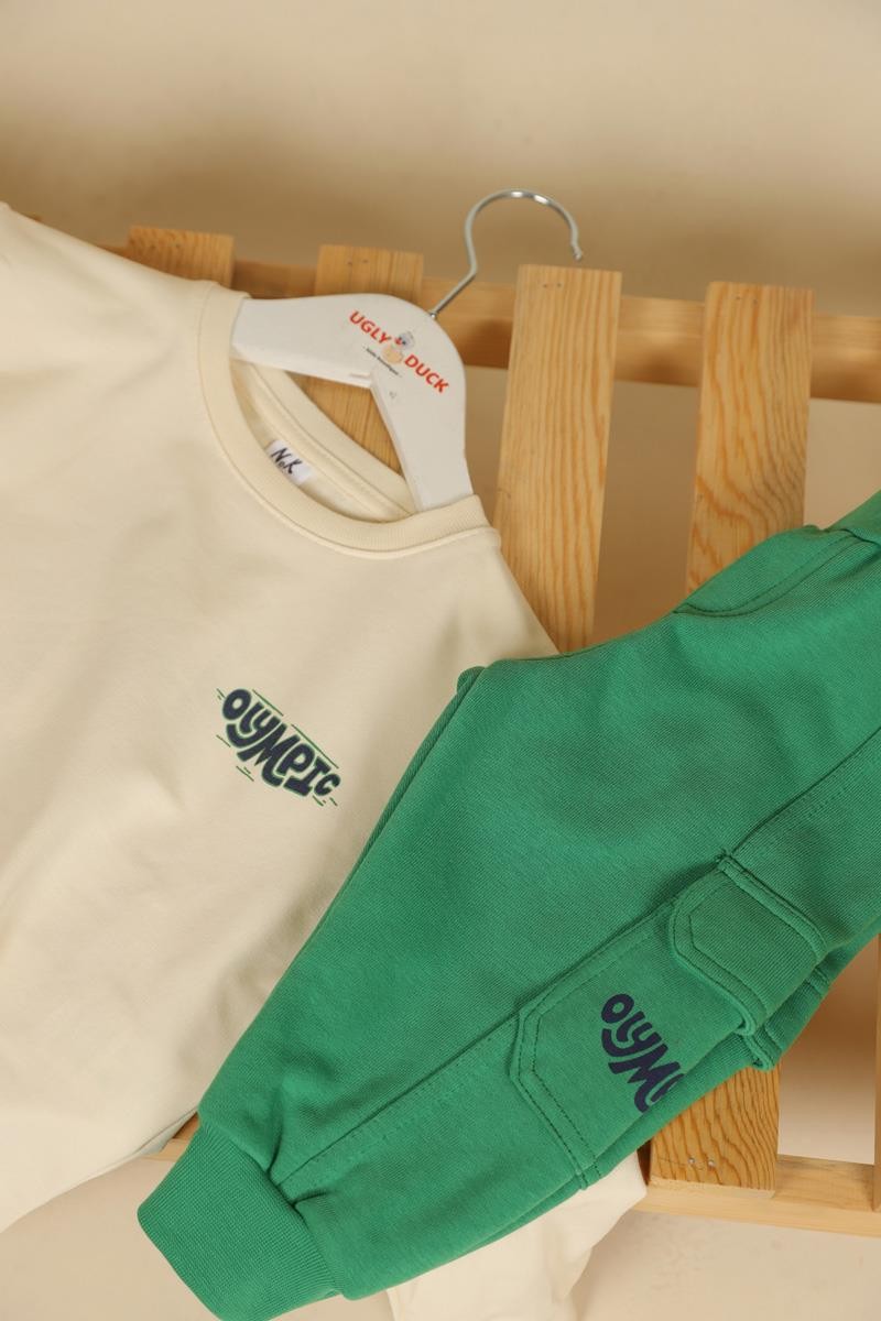 09-36 Ay Erkek Bebek Ekru-Yeşil Renk Olympic Sweat Pantolon Takım