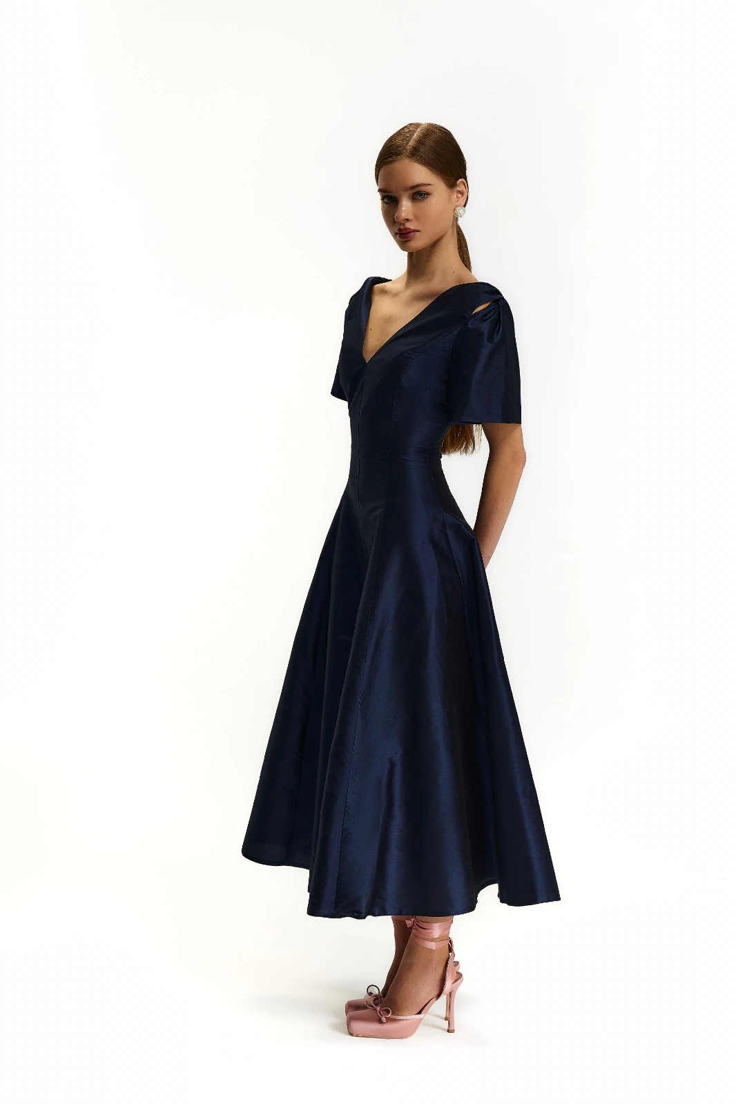 ERMİLA ELBİSE cover pic