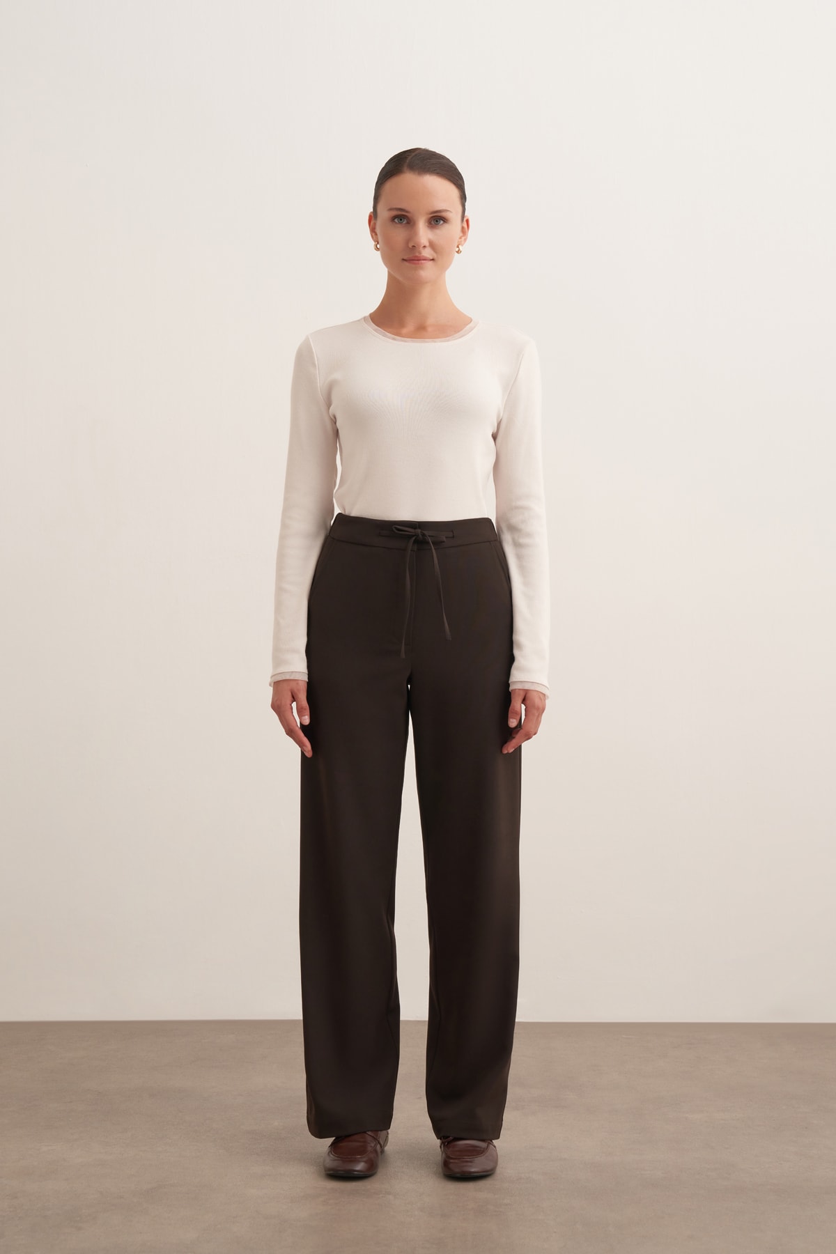 Beli Kordonlu Pantolon