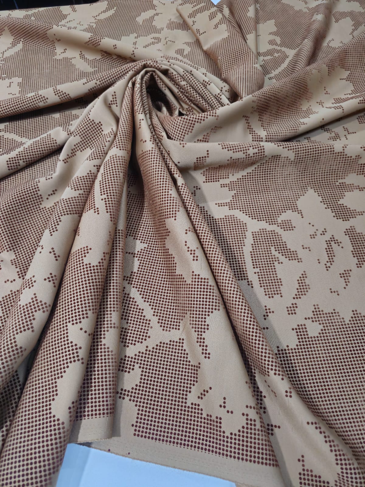 KOYU KAHVE FLOKLU DALGIÇ