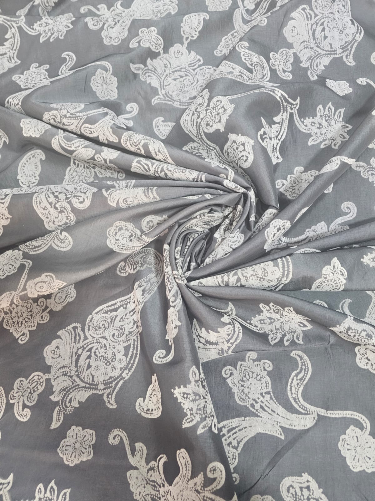 ÇİÇEK FLOKLU TAFTA