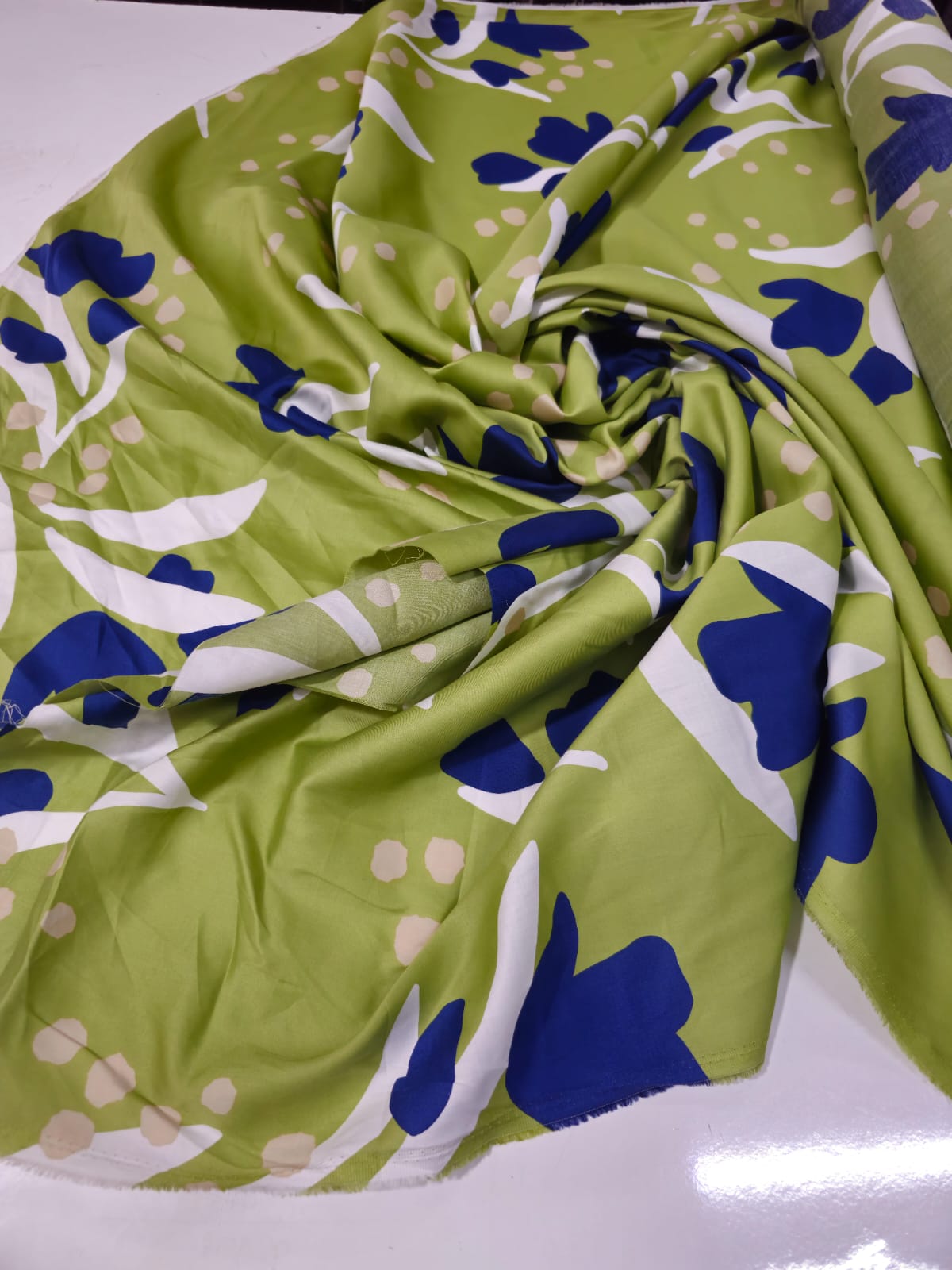 SARI ÇİÇEK DESENLİ POPLİN 