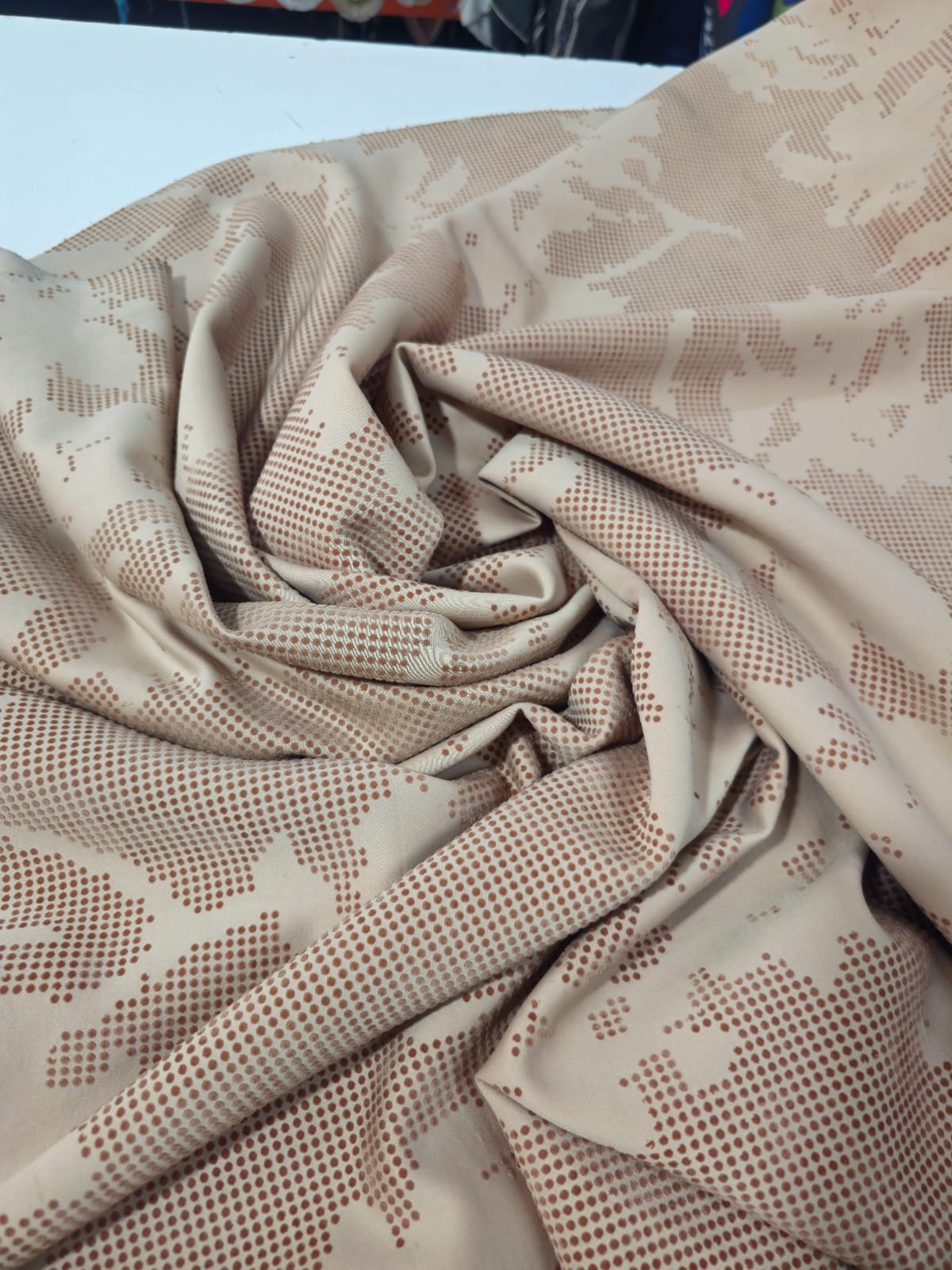 AÇIK KAHVE FLOK DESENLİ DALGIÇ 