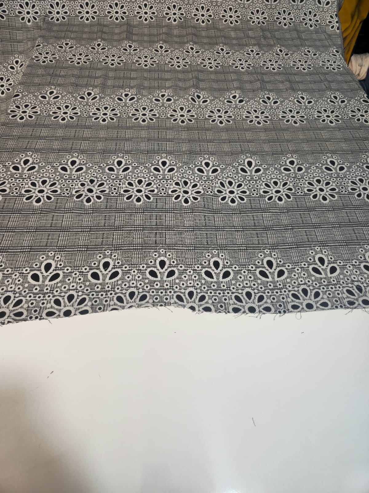 GRİ ÇİÇEK JAKARLI