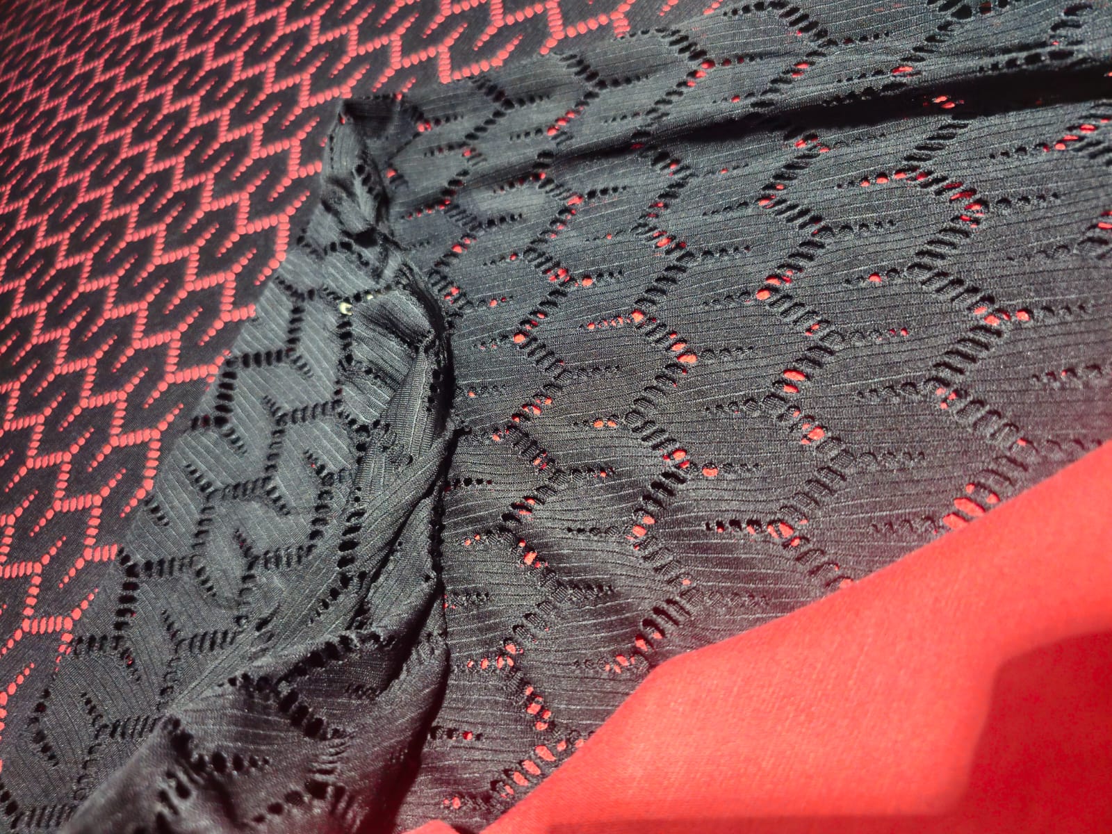 KIRMIZI DANTEL ÇELİK SIVAMA