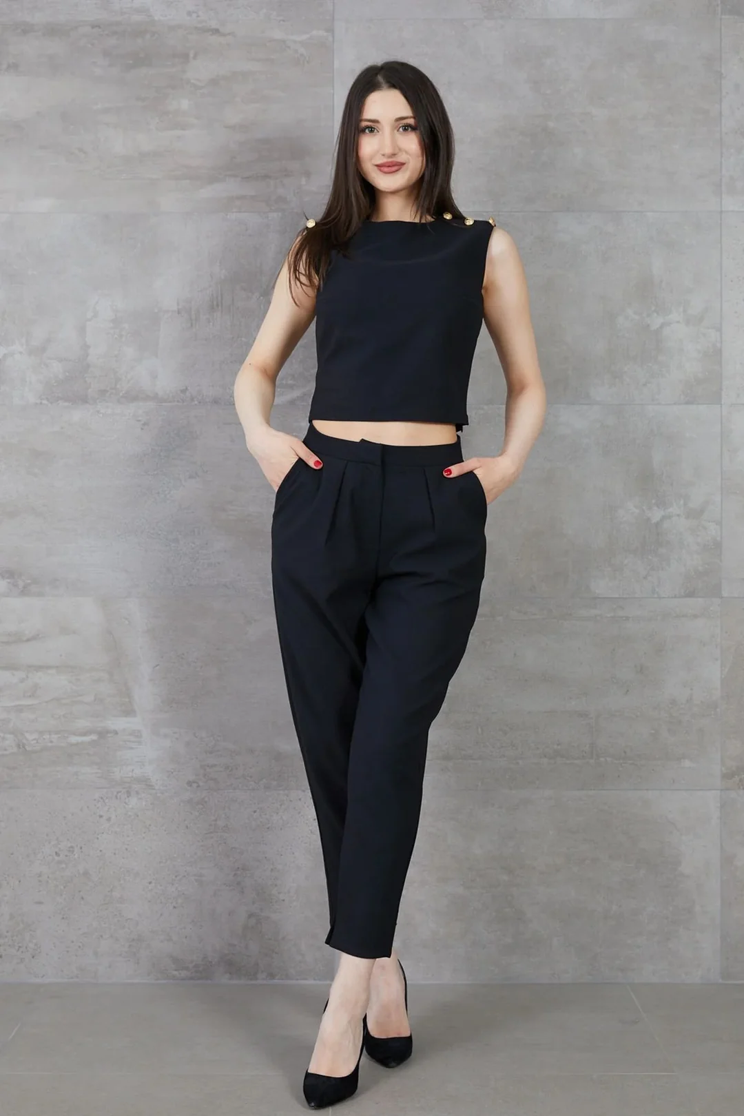 Paçası Yırtmaçlı Pantolon