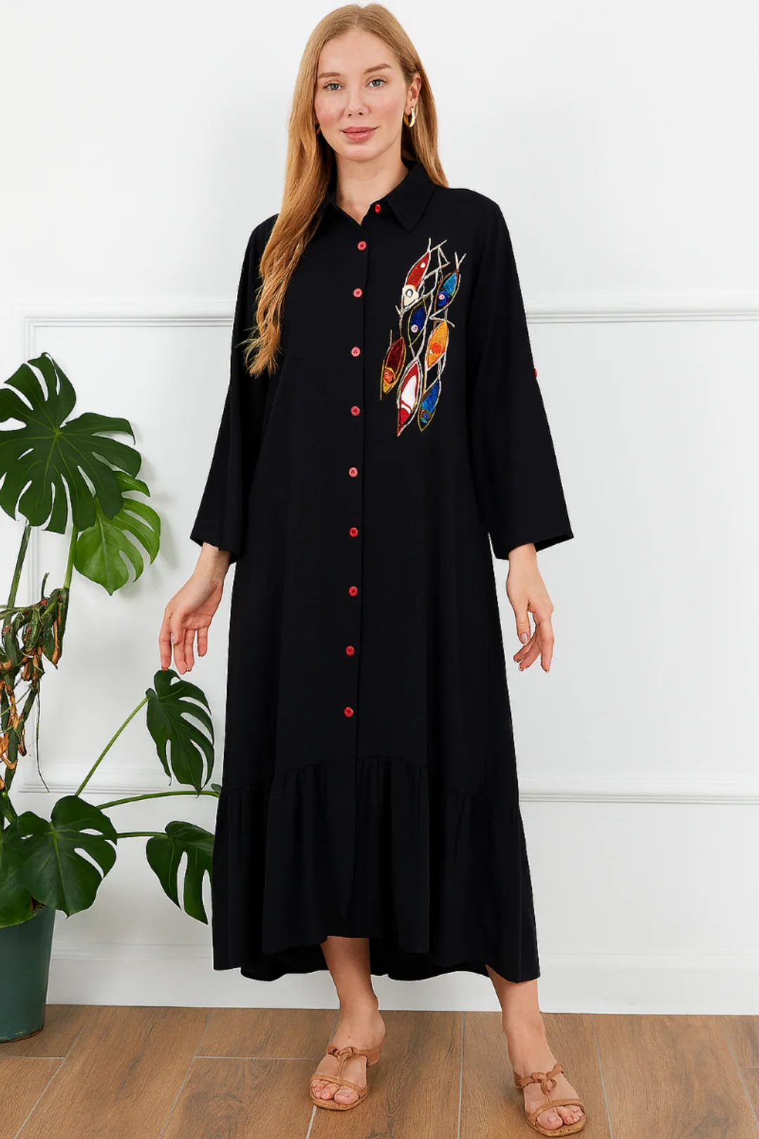 Geniş Kalıp Balık Nakışlı Gömlek Yaka Viskon Elbise