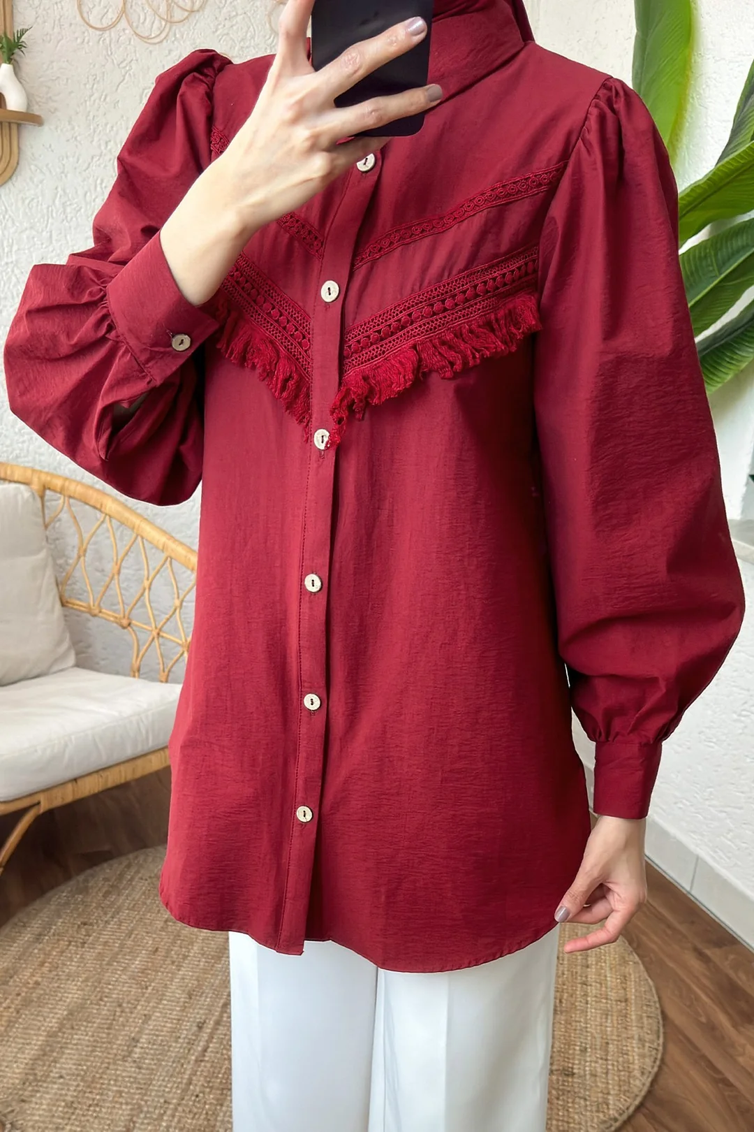 Dantel Detaylı Gömlek