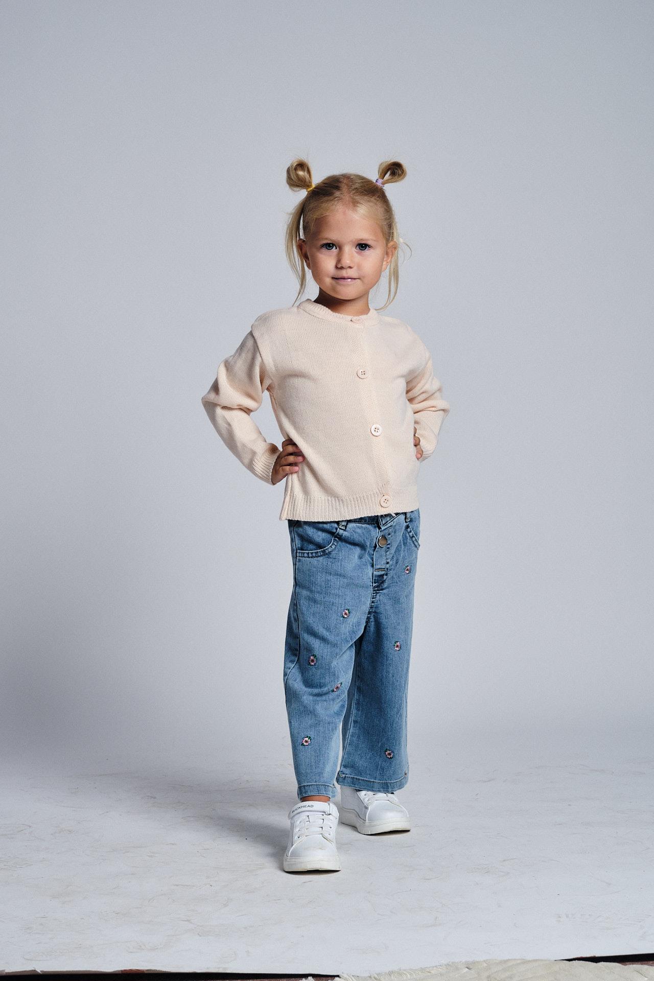 Kız Çocuk Papatya Nakışlı Denim Pantolon & Hırka Takımı - PUDRA
