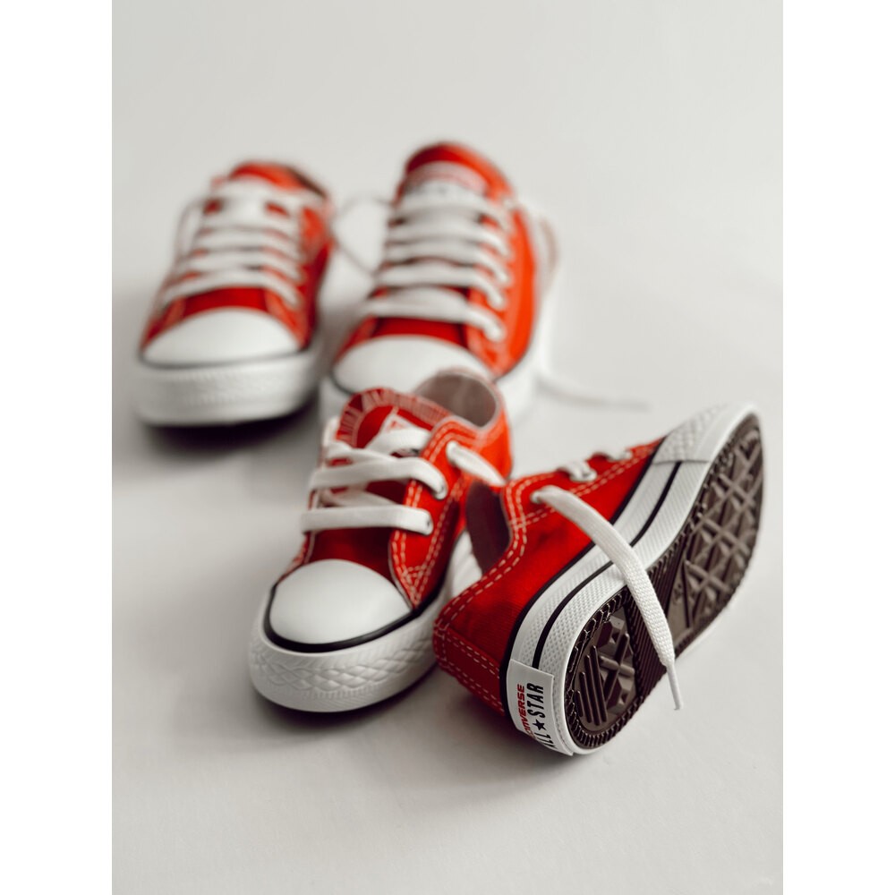 Kırmızı Converse All Star (Bir Numara Büyük Almanızı Öneririz)