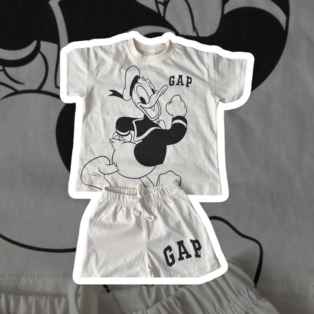 Donald Duck Şortlu Takım
