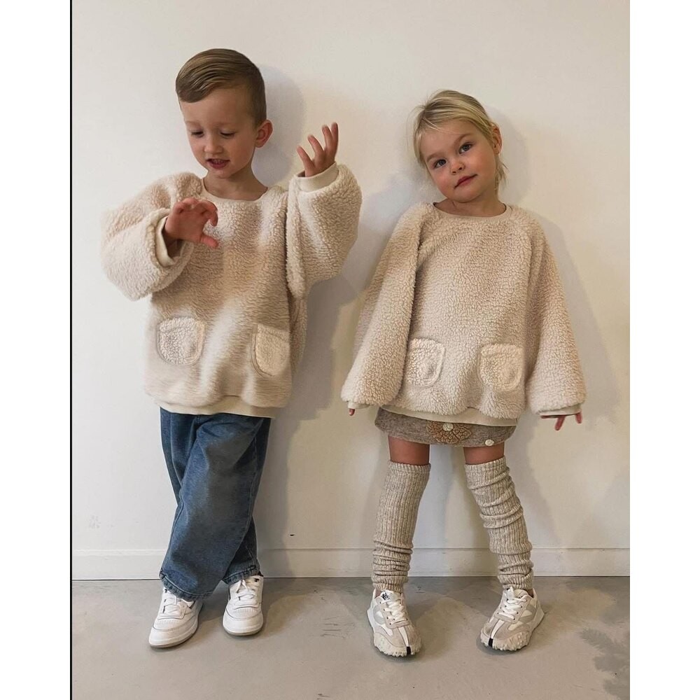 Peluş Sweatshırt (1Beden Büyük Öneririz)