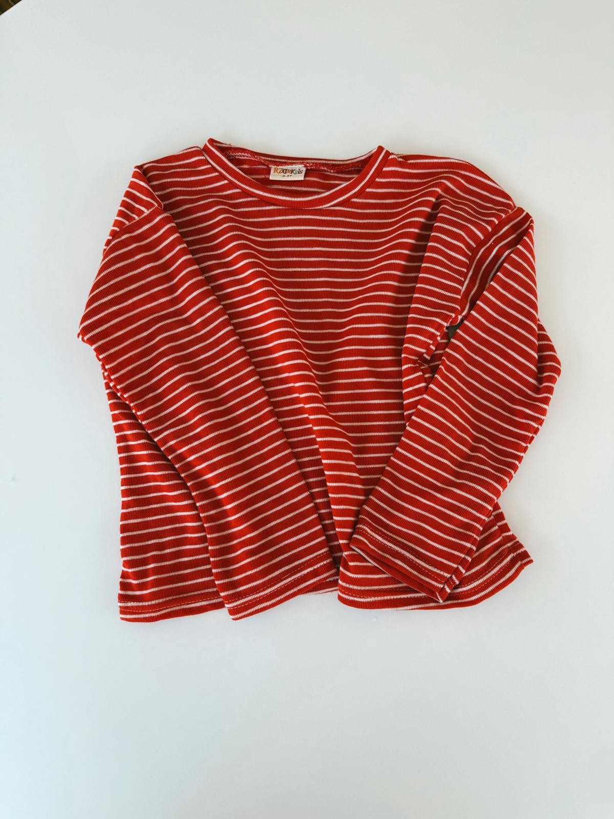 Kırmızı Çizgi Detay Oversize Tişört