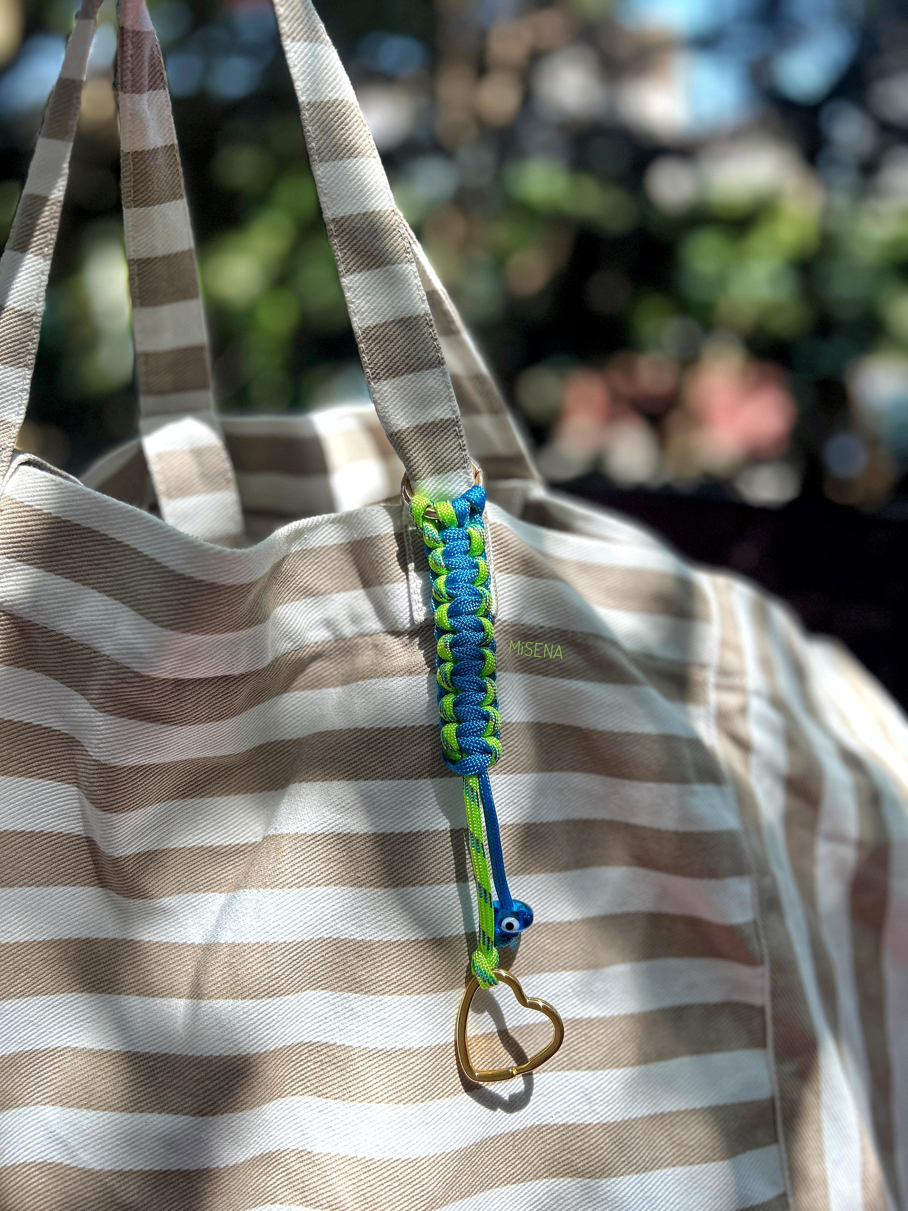 El Yapımı Paracord Anahtarlık Yeşil Mavi 