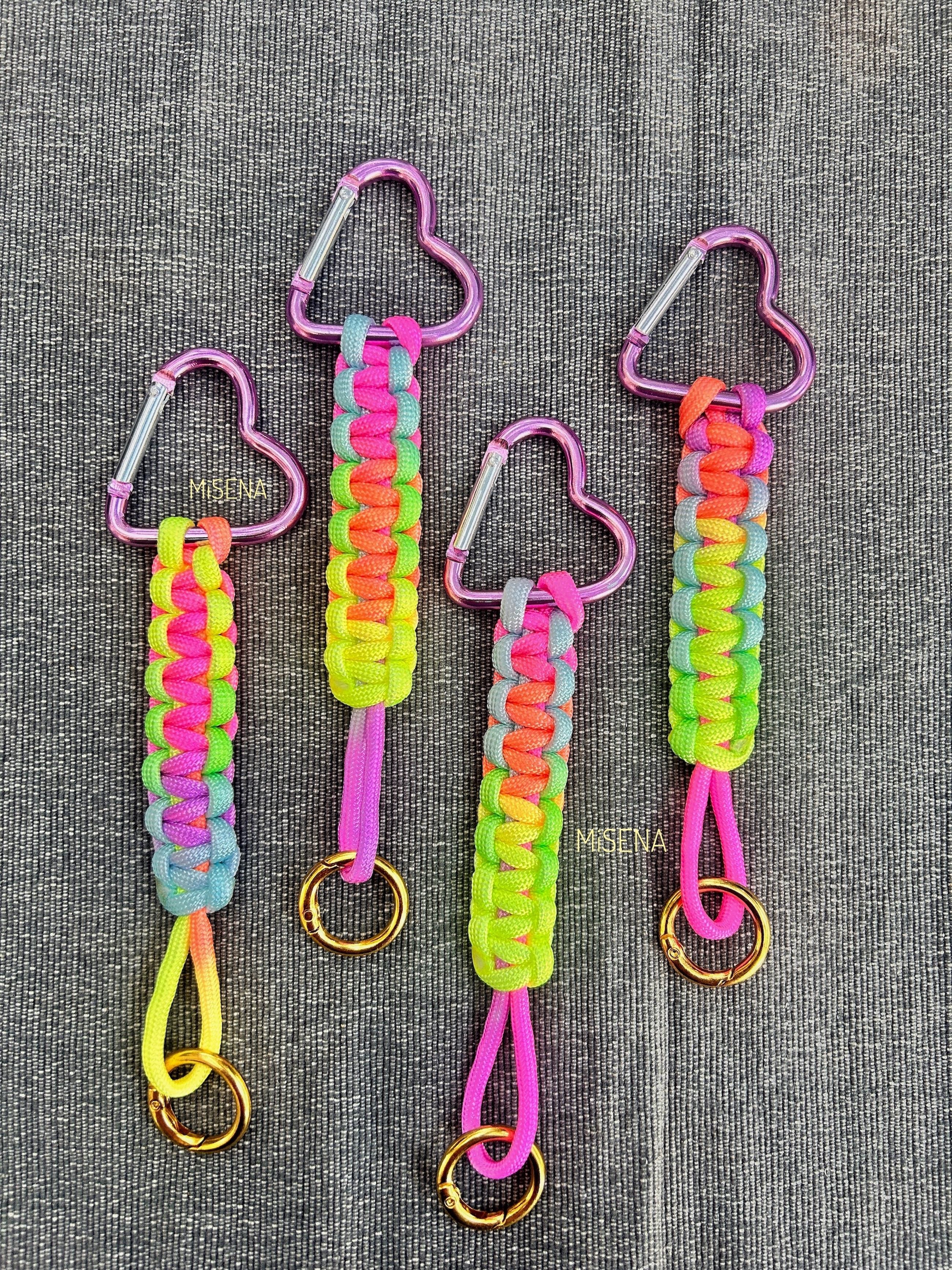 El Yapımı Paracord Anahtarlık Fosforlu Karışık Renkli