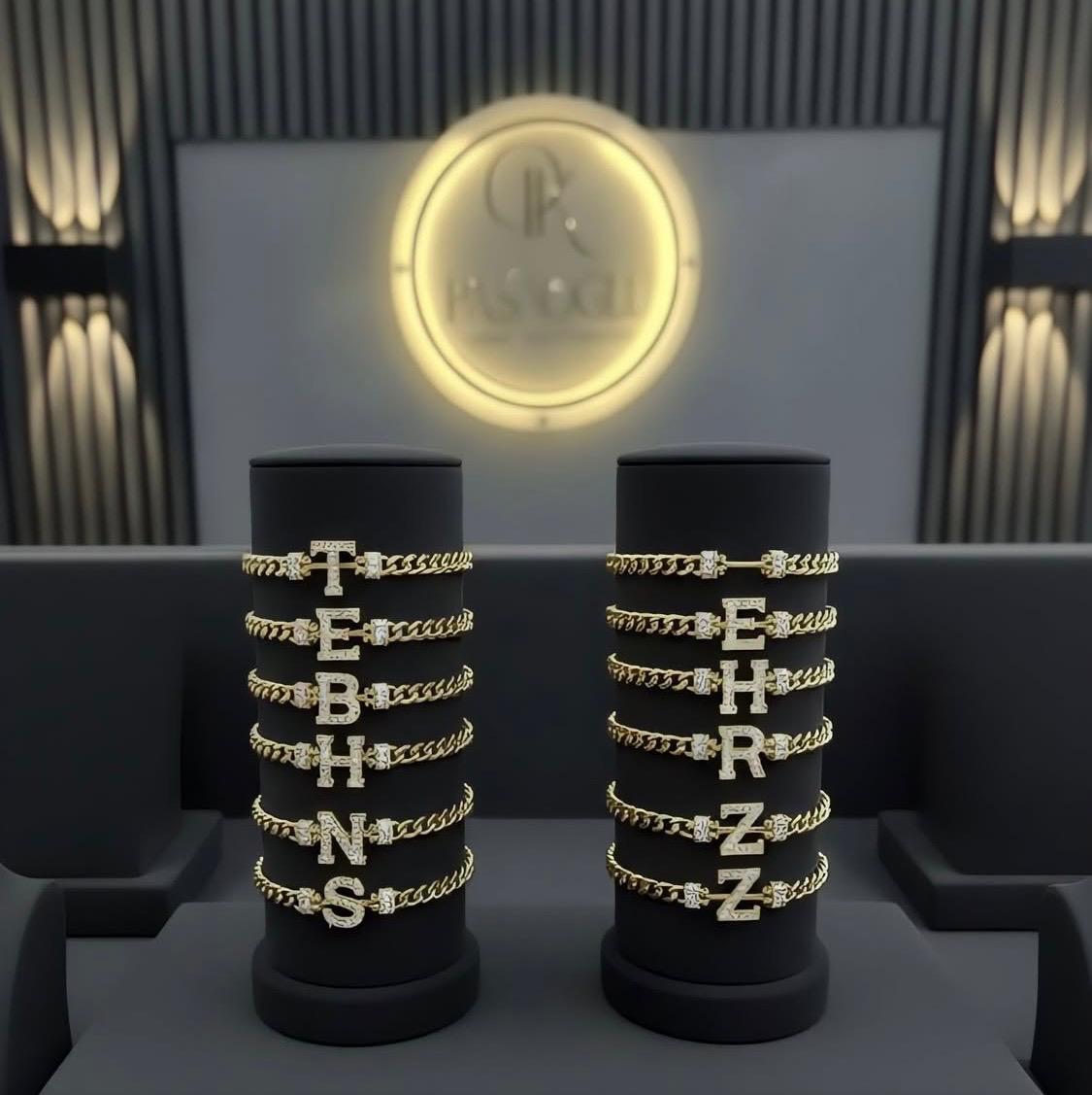 Taşlı Harf Gurmet Bileklik