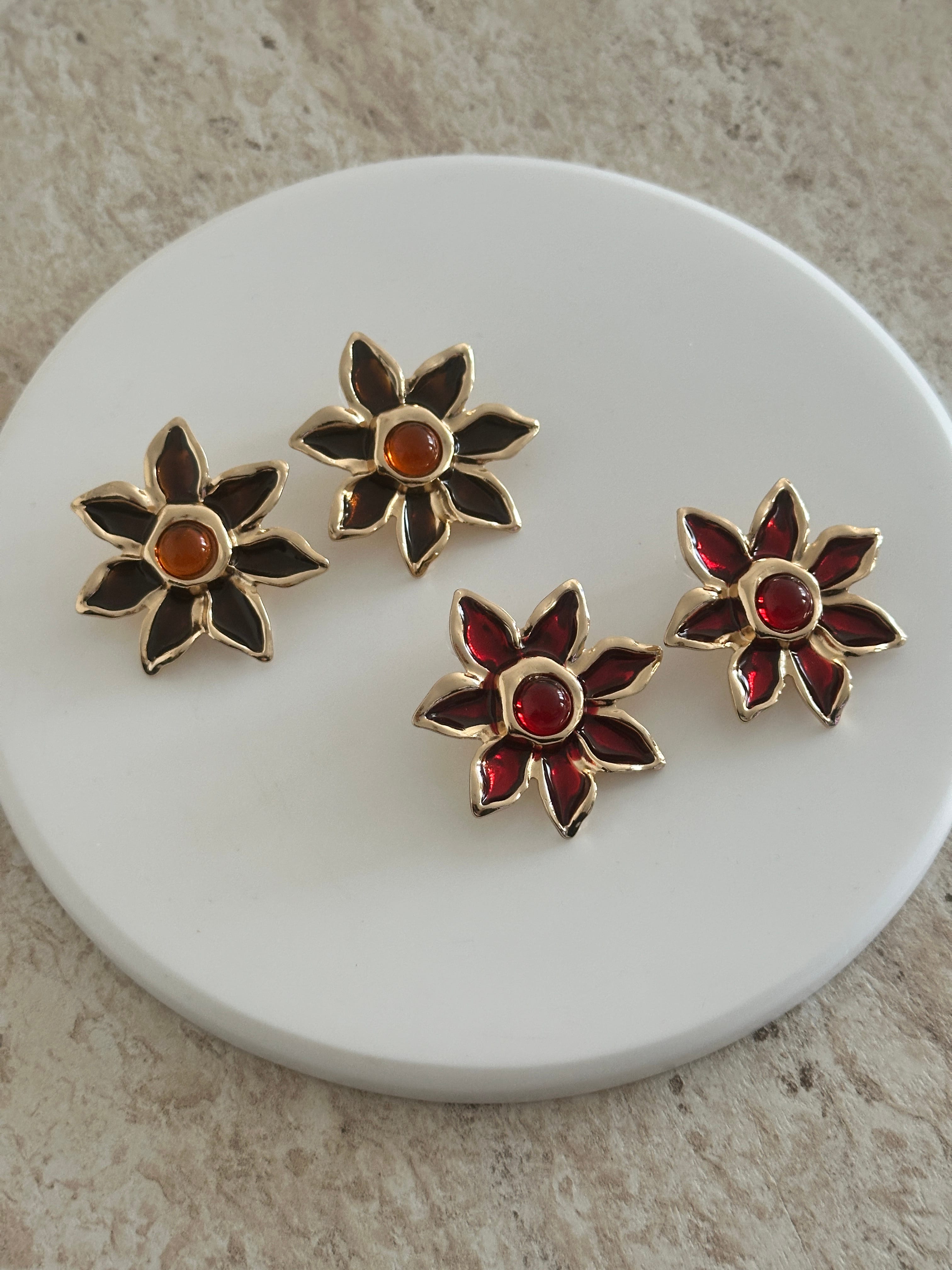 Çiçek Gold Kadın Küpe