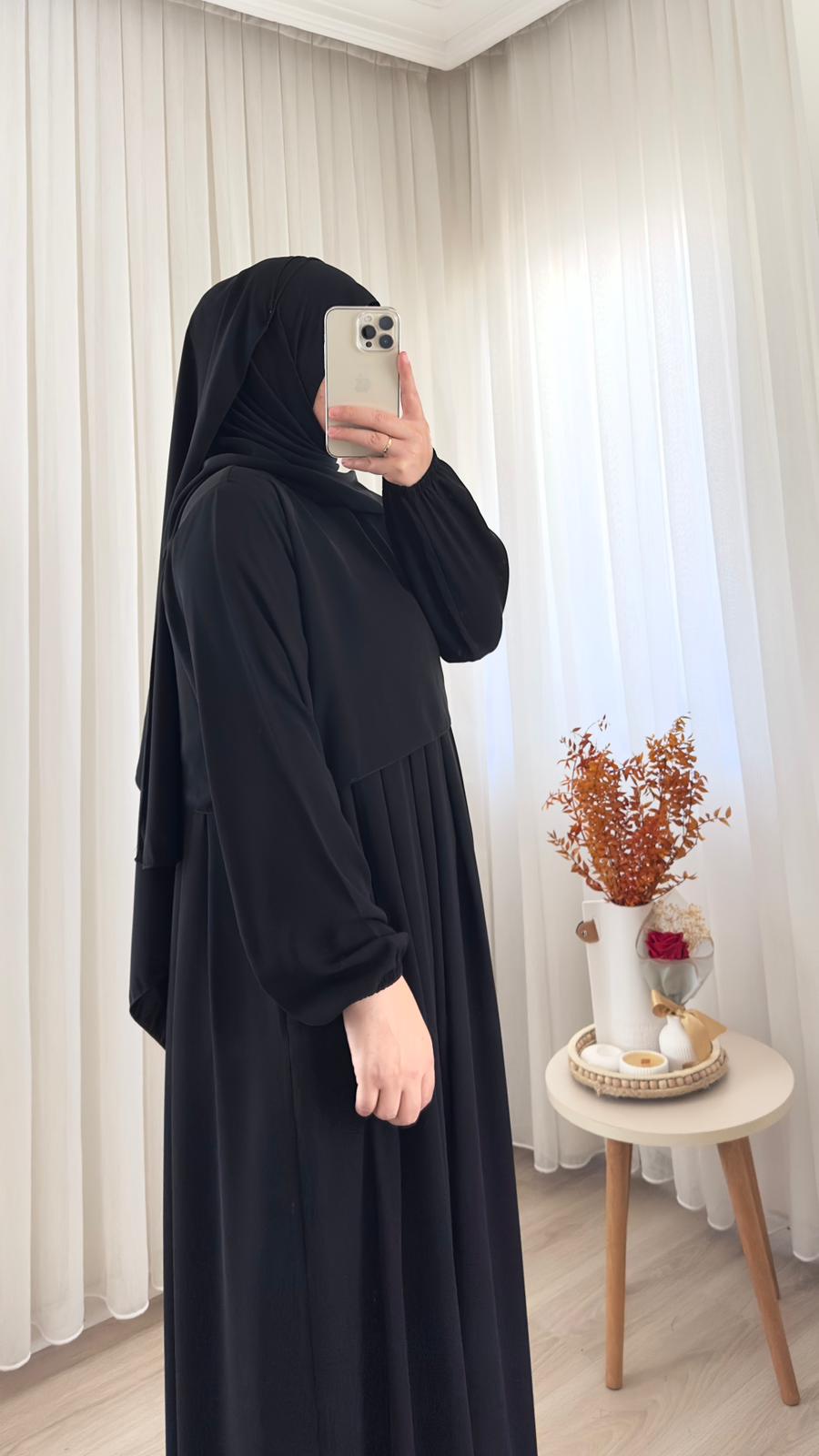 Farah Elbise Ferace