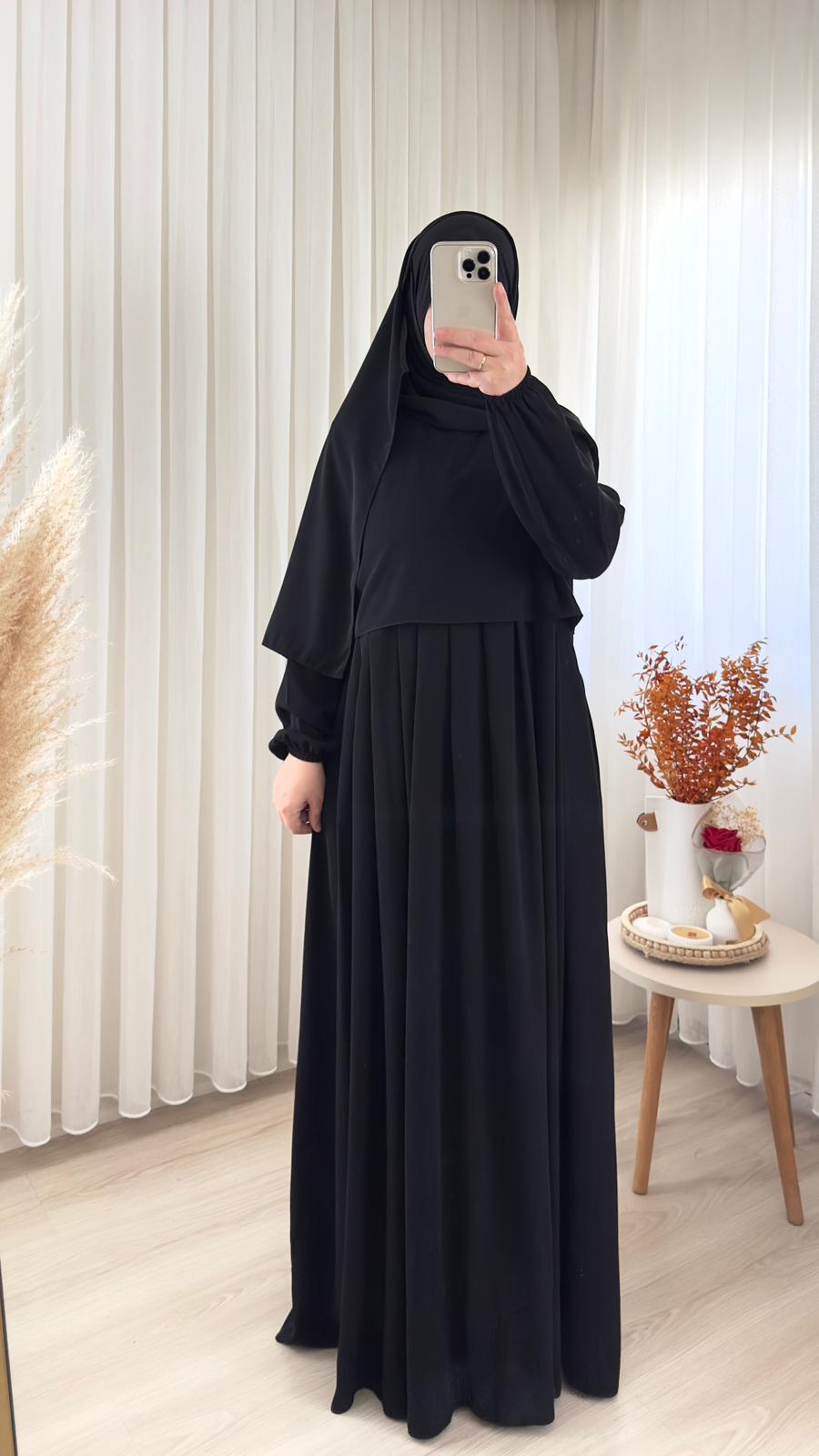 Farah Elbise Ferace
