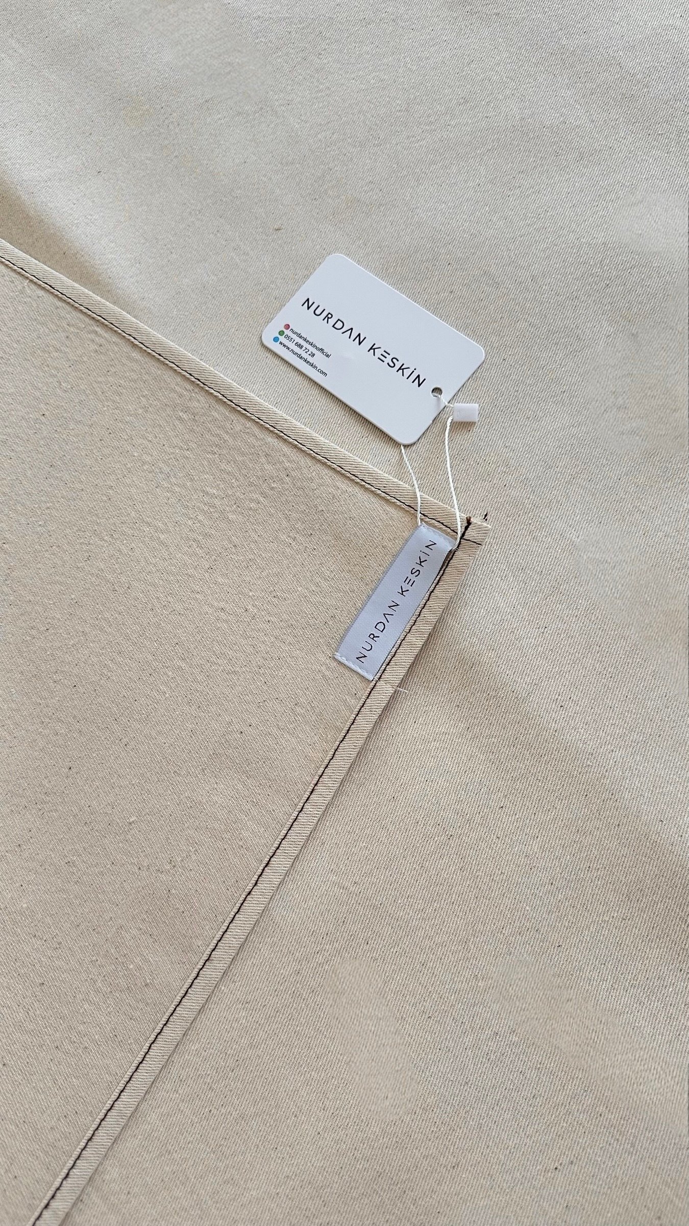 Minimal Nakış İşlemeli Seccade