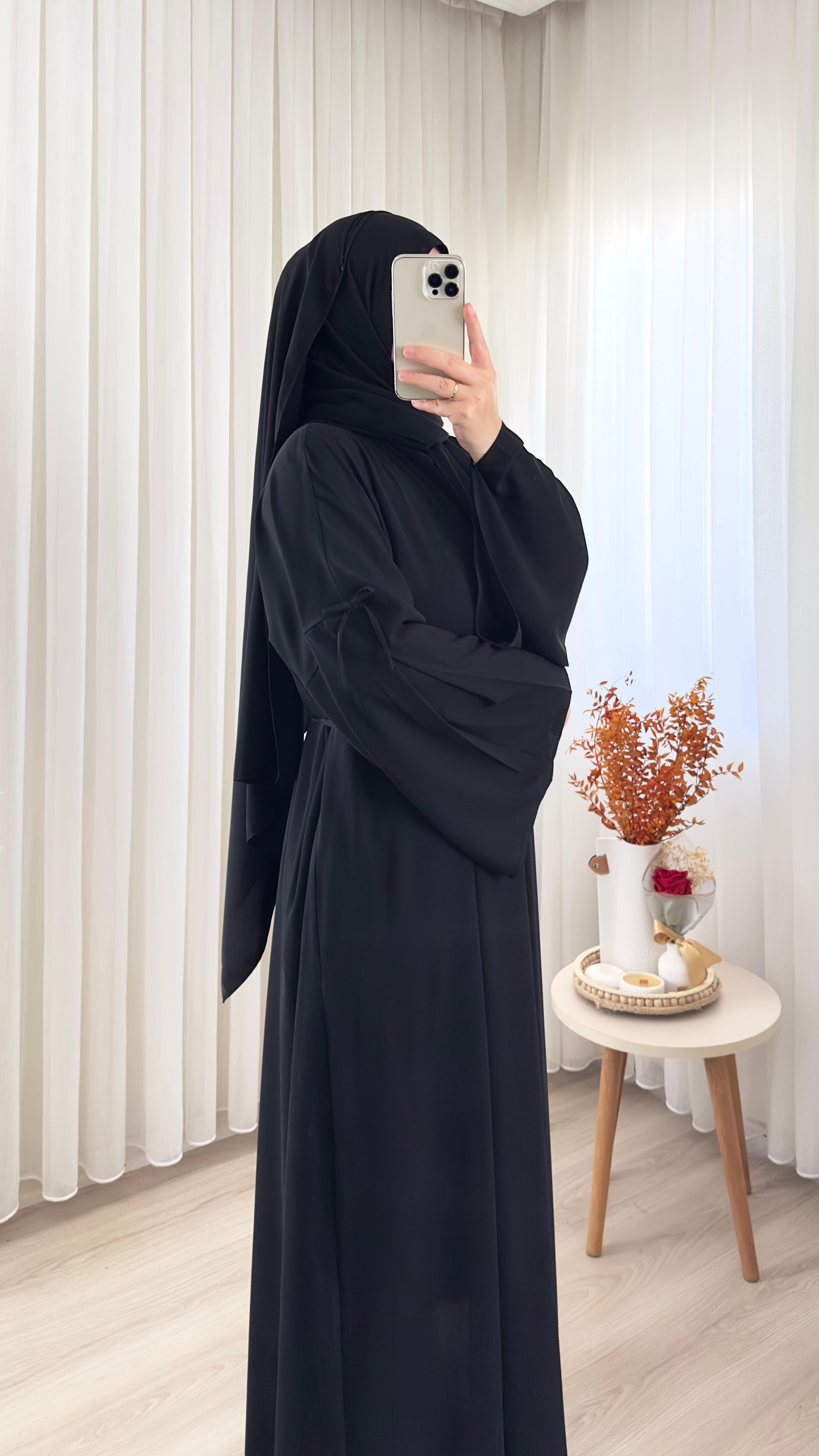 Meyra Elbise Ferace