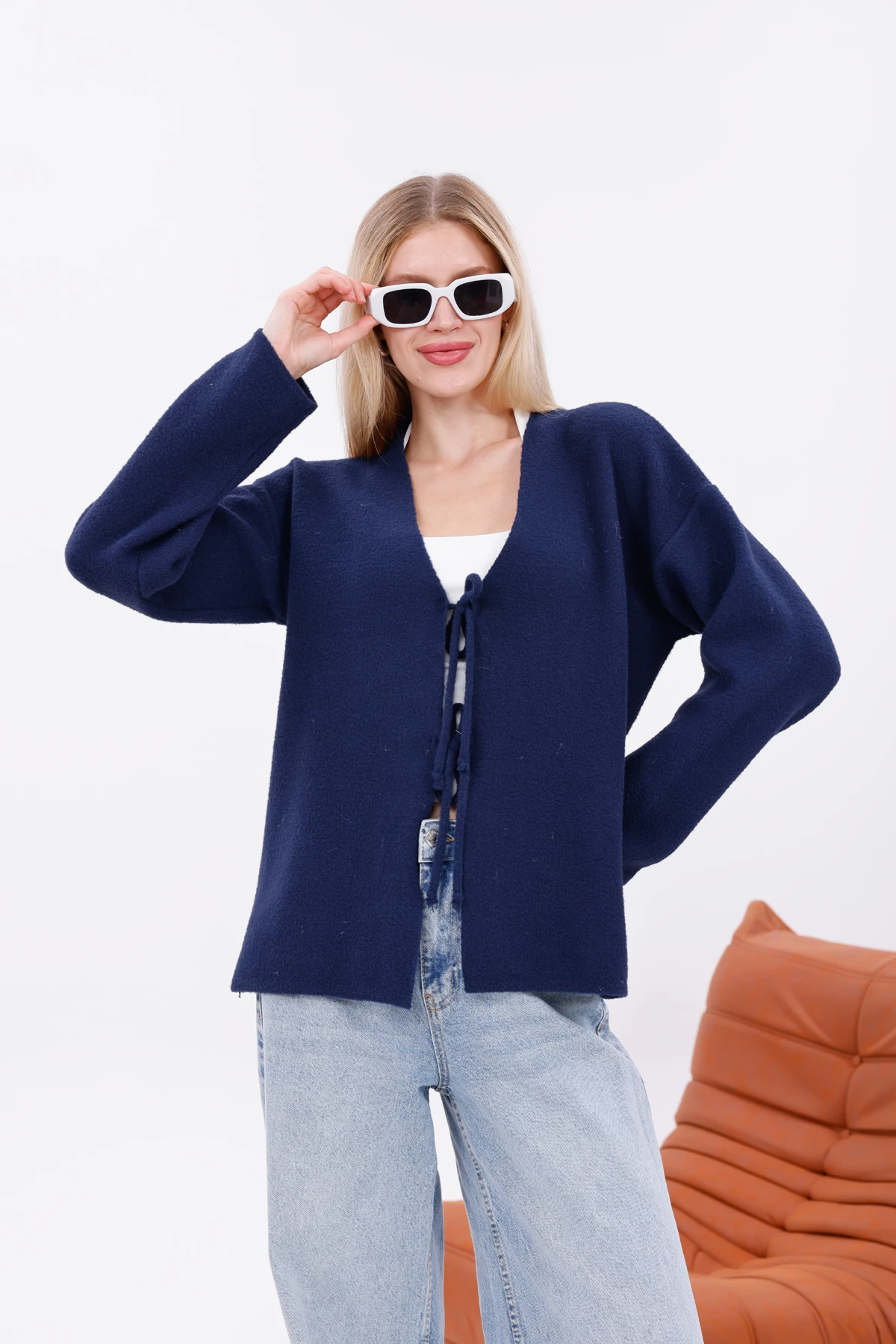 Bağlama Detaylı Dokulu Triko Hırka