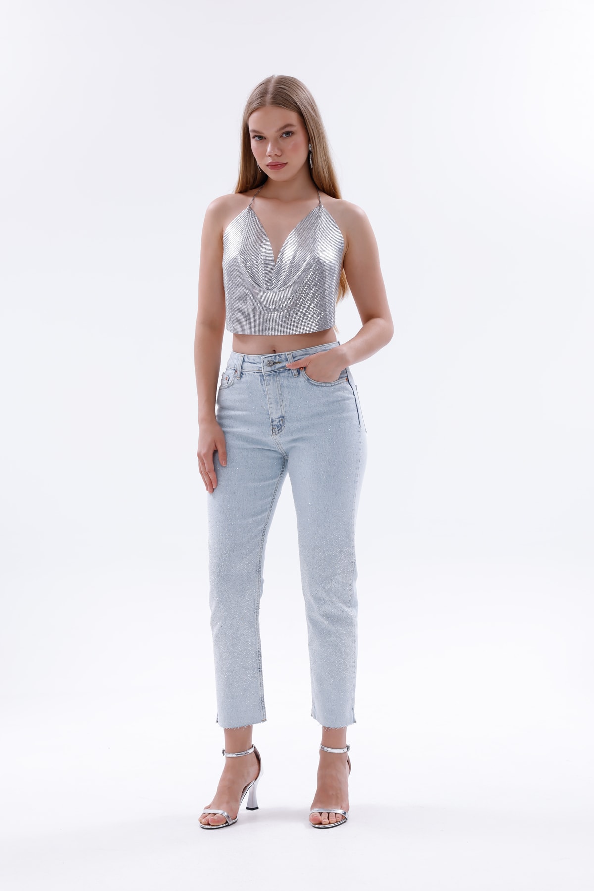 Işıltılı Taş Detaylı Yüksek Bel Mom Fit Jean Pantolon  
