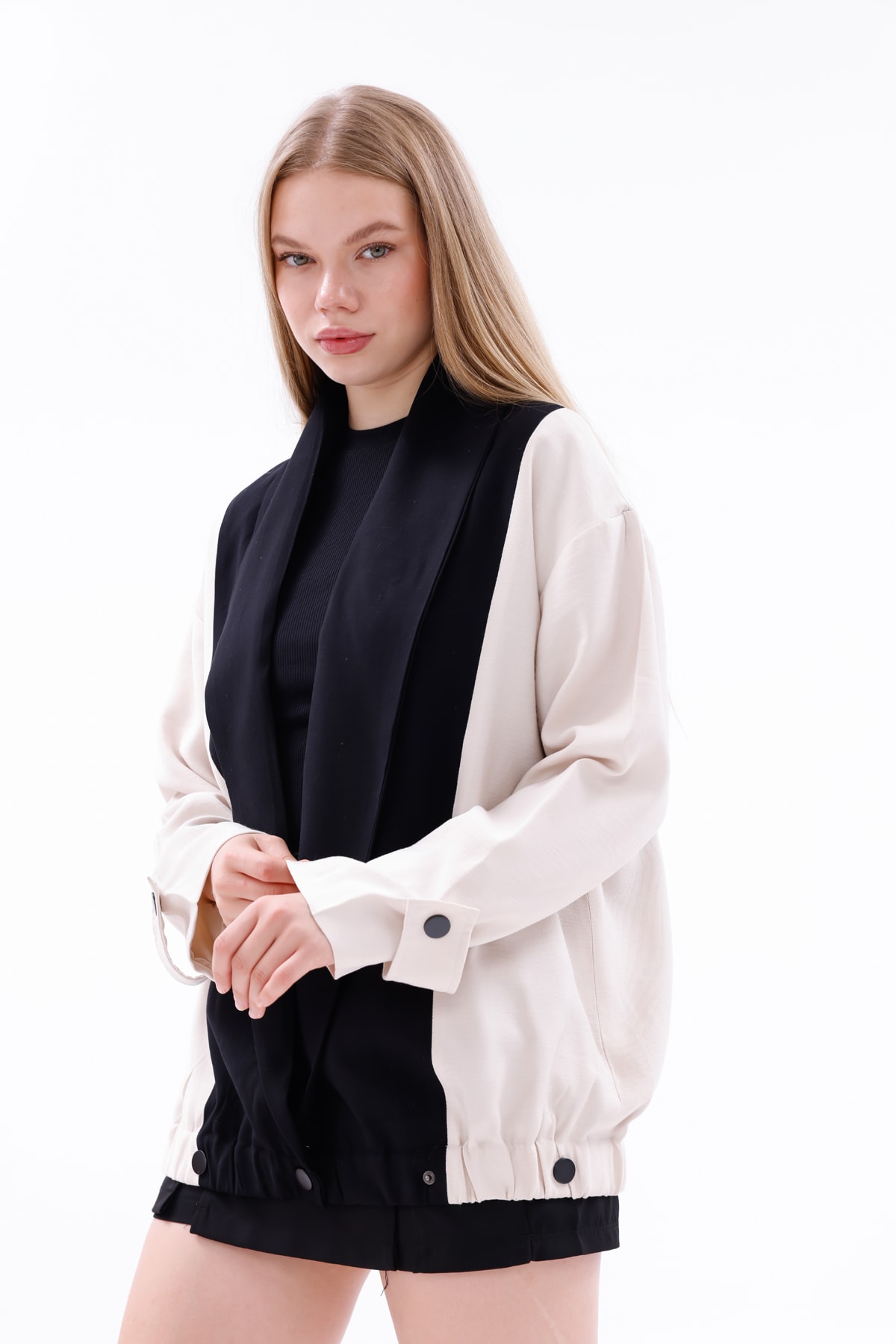 Oversize Kontrast Detaylı Ceket – Siyah Ekru