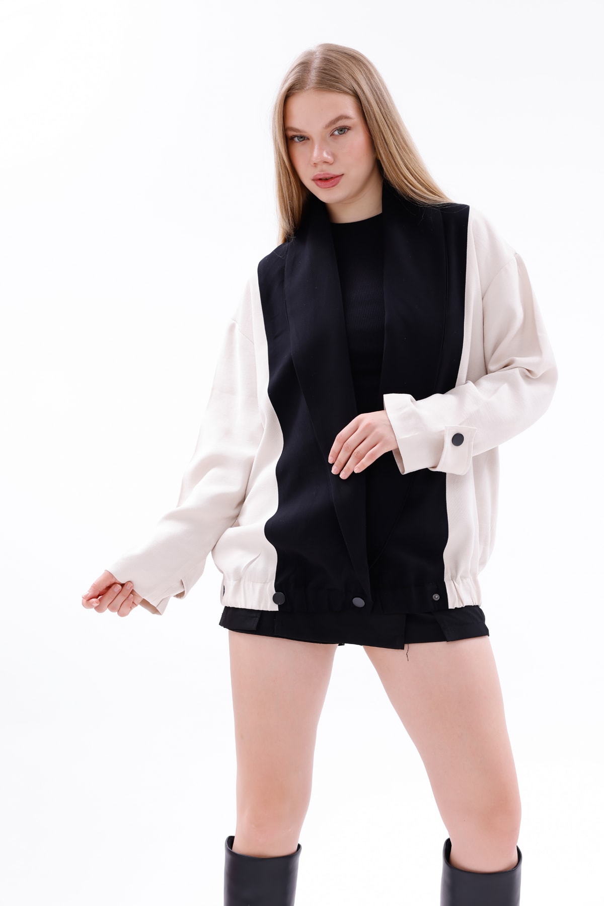Oversize Kontrast Detaylı Ceket – Siyah Ekru