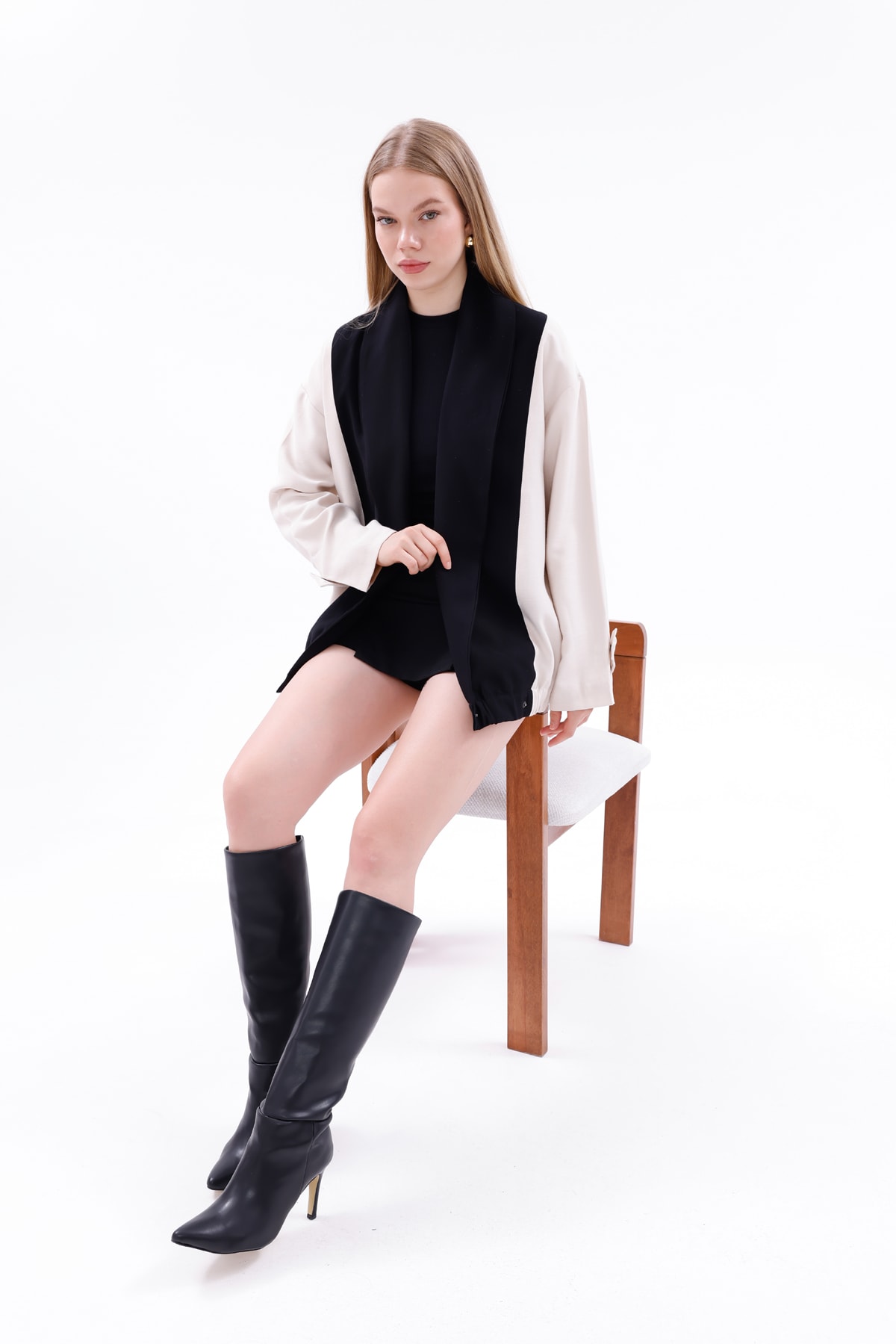 Oversize Kontrast Detaylı Ceket – Siyah Ekru