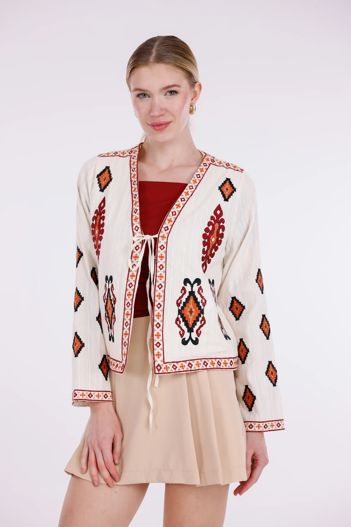 Etnik Desenli Keten Görünümlü Gömlek 