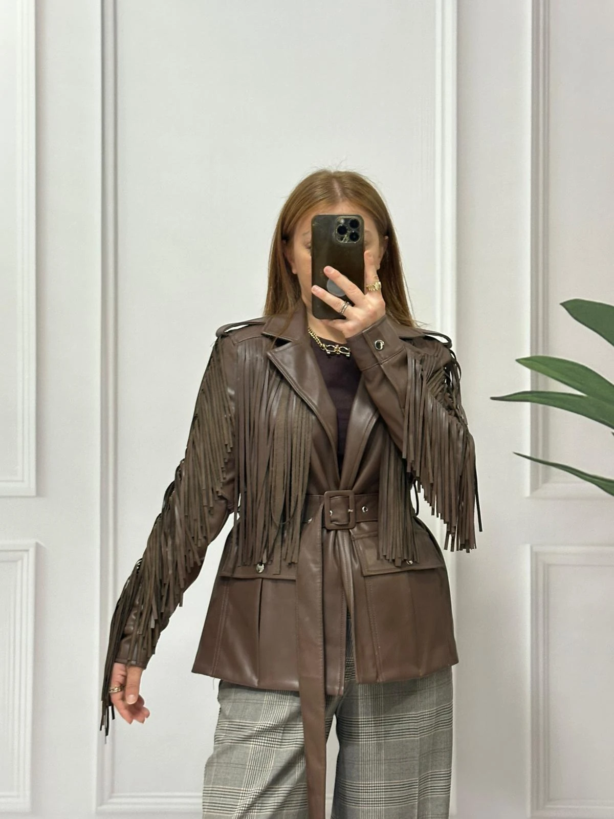 Regular Kalıp Püskül Detaylı Kemerli Deri Ceket