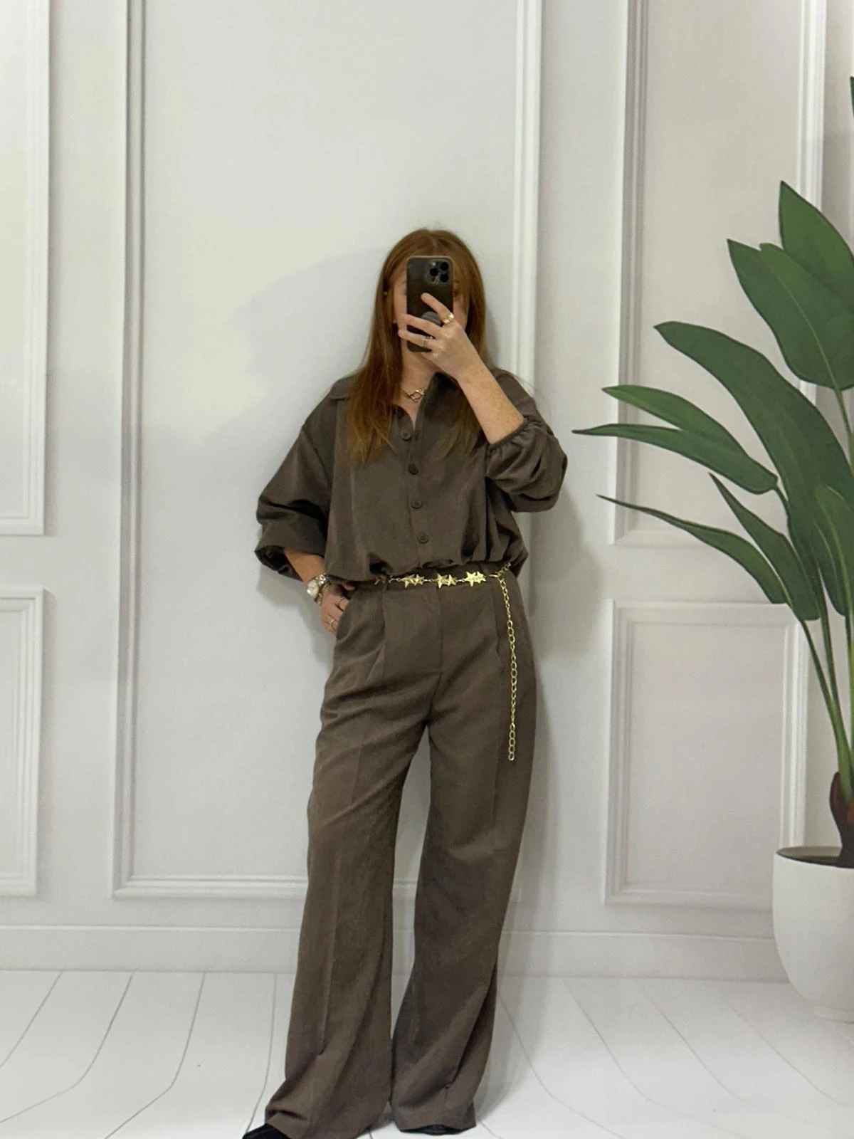 Kahve Oversize Gömlek ve Yüksek Bel Kumaş Pantolon Takım