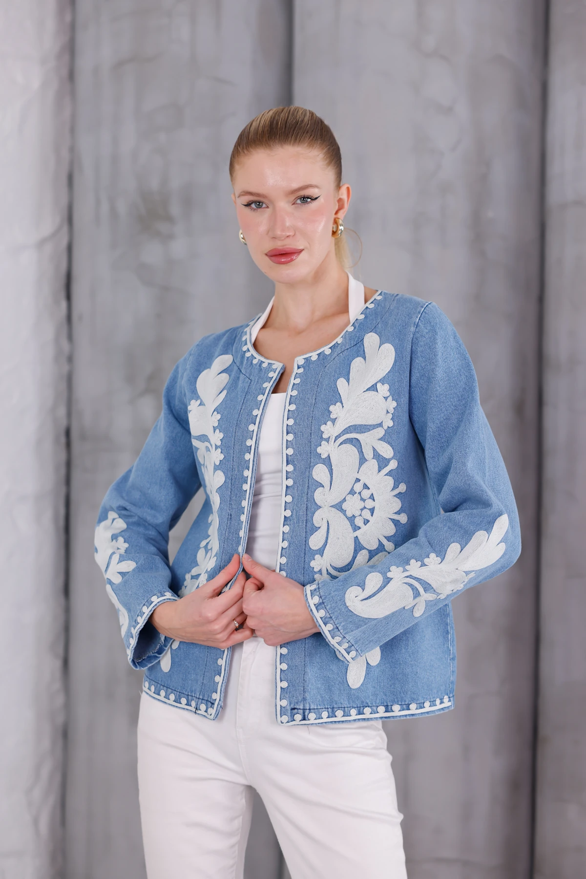 Bohem Nakış Detaylı Denim Ceket