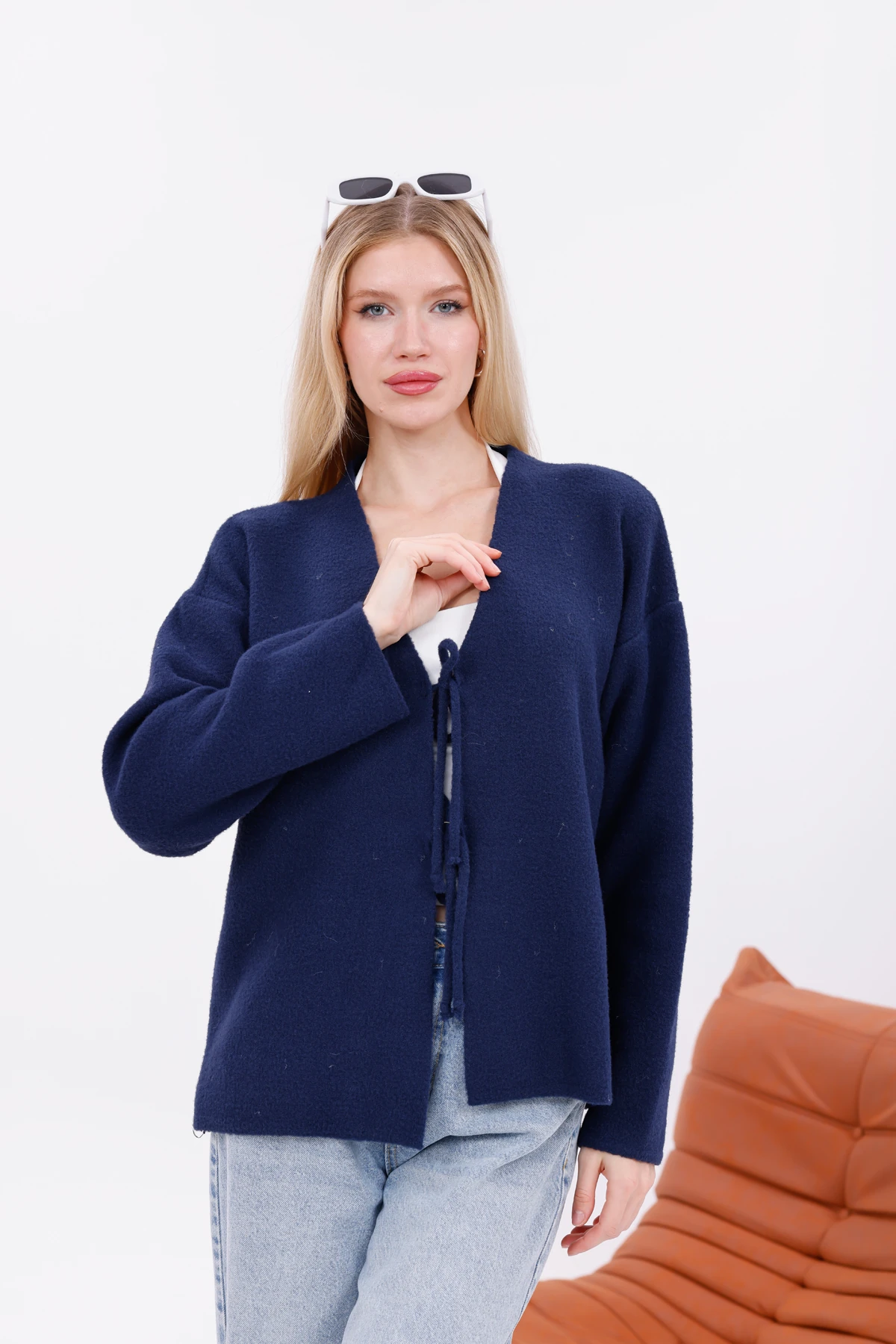 Bağlama Detaylı Dokulu Triko Hırka